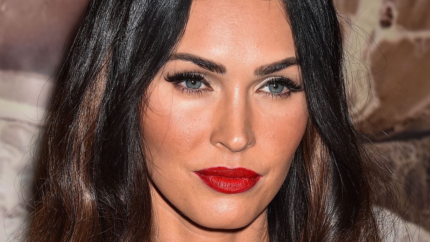 &#x397; Megan Fox &#x3B5;&#x3BA;&#x3B4;&#x3AF;&#x3B4;&#x3B5;&#x3B9; &#x3B2;&#x3B9;&#x3B2;&#x3BB;&#x3AF;&#x3BF; &#x3BC;&#x3B5; &#x3C0;&#x3BF;&#x3B9;&#x3AE;&#x3BC;&#x3B1;&#x3C4;&#x3B1; &#x3B3;&#x3B9;&#x3B1; &#x3C4;&#x3B9;&#x3C2; &#x3AC;&#x3C3;&#x3C7;&#x3B7;&#x3BC;&#x3B5;&#x3C2; &#x3B5;&#x3BC;&#x3C0;&#x3B5;&#x3B9;&#x3C1;&#x3AF;&#x3B5;&#x3C2; &#x3C4;&#x3B7;&#x3C2; &#x3BC;&#x3B5; &#x3C4;&#x3BF;&#x3C5;&#x3C2; &#x3AC;&#x3BD;&#x3B4;&#x3C1;&#x3B5;&#x3C2;