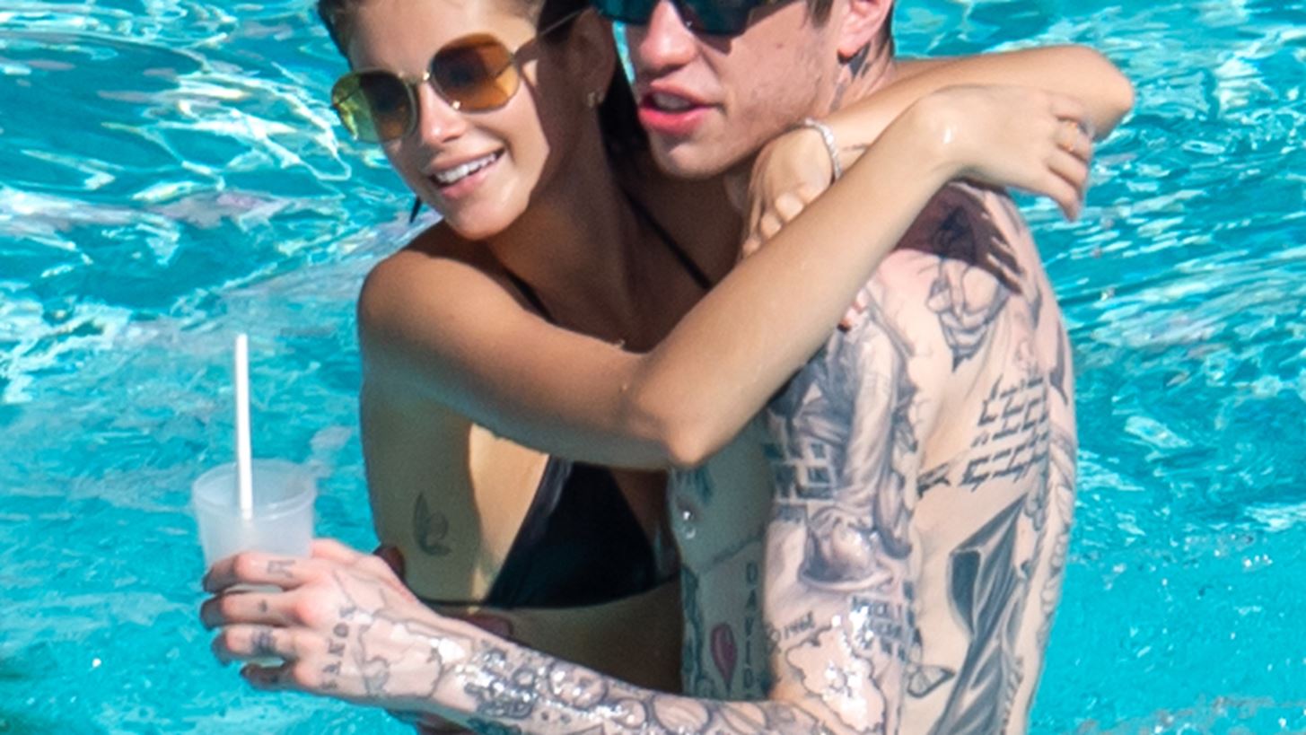 Kaia Gerber: &#x3A4;&#x3B1; &#x3BA;&#x3B1;&#x3C5;&#x3C4;&#x3AC; &#x3C3;&#x3C4;&#x3B9;&#x3B3;&#x3BC;&#x3B9;&#x3CC;&#x3C4;&#x3C5;&#x3C0;&#x3B1; &#x3BC;&#x3B5; &#x3C4;&#x3BF;&#x3BD; &#x3BD;&#x3AD;&#x3BF; &#x3C4;&#x3B7;&#x3C2; &#x3C3;&#x3CD;&#x3BD;&#x3C4;&#x3C1;&#x3BF;&#x3C6;&#x3BF;