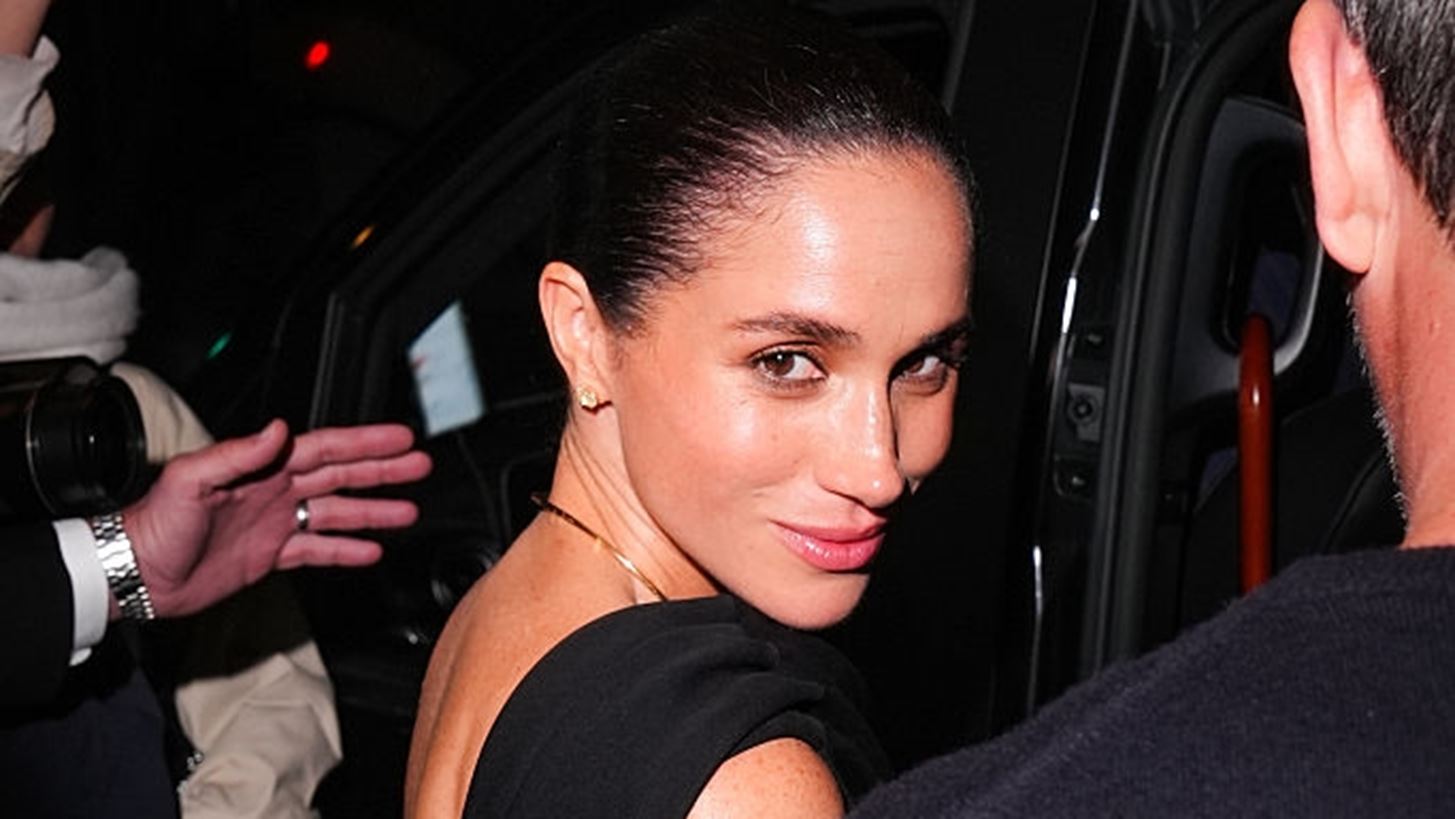 &#x397; &#x3B1;&#x3C0;&#x3BF;&#x3BA;&#x3AC;&#x3BB;&#x3C5;&#x3C8;&#x3B7; &#x3B3;&#x3B9;&#x3B1; &#x3C4;&#x3B7; &#x3C3;&#x3C5;&#x3BC;&#x3C0;&#x3B5;&#x3C1;&#x3B9;&#x3C6;&#x3BF;&#x3C1;&#x3AC; &#x3C4;&#x3B7;&#x3C2; Meghan Markle &#x3C3;&#x3C4;&#x3B1; &#x3B3;&#x3C5;&#x3C1;&#x3AF;&#x3C3;&#x3BC;&#x3B1;&#x3C4;&#x3B1; &#x3C4;&#x3B7;&#x3C2; &#x3BD;&#x3AD;&#x3B1;&#x3C2; &#x3C4;&#x3B7;&#x3C2; &#x3C4;&#x3B1;&#x3B9;&#x3BD;&#x3AF;&#x3B1;&#x3C2;