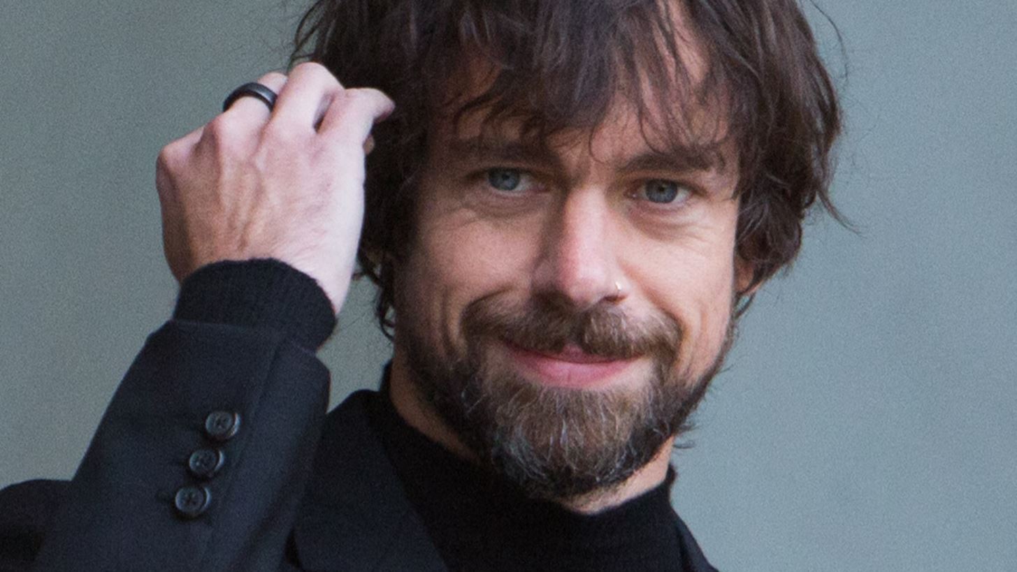 Jack Dorsey: &#x39F; &#x3C3;&#x3C5;&#x3BD;&#x3B9;&#x3B4;&#x3C1;&#x3C5;&#x3C4;&#x3AE;&#x3C2; &#x3C4;&#x3C9;&#x3BD; Twitter &#x3BA;&#x3B1;&#x3B9; Square &#x3B4;&#x3C9;&#x3C1;&#x3AF;&#x3B6;&#x3B5;&#x3B9; 1 &#x3B4;&#x3B9;&#x3C2;. &#x3B4;&#x3BF;&#x3BB;&#x3AC;&#x3C1;&#x3B9;&#x3B1; &#x3B3;&#x3B9;&#x3B1; &#x3C4;&#x3B7;&#x3BD; &#x3BA;&#x3B1;&#x3C4;&#x3B1;&#x3C0;&#x3BF;&#x3BB;&#x3AD;&#x3BC;&#x3B7;&#x3C3;&#x3B7; &#x3C4;&#x3BF;&#x3C5; &#x3BA;&#x3BF;&#x3C1;&#x3C9;&#x3BD;&#x3BF;&#x3CA;&#x3BF;&#x3CD;