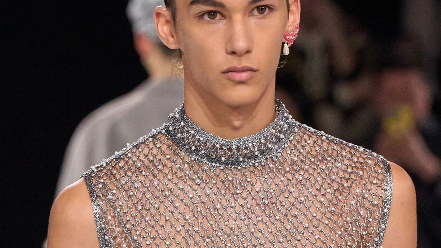 Dior | &#x391;&#x3BD;&#x3B1;&#x3B2;&#x3AC;&#x3BB;&#x3BB;&#x3B5;&#x3C4;&#x3B1;&#x3B9; &#x3B5;&#x3C0;&#x27; &#x3B1;&#x3CC;&#x3C1;&#x3B9;&#x3C3;&#x3C4;&#x3BF;&#x3BD; &#x3C4;&#x3BF; &#x3C3;&#x3CC;&#x3BF;&#x3C5; &#x3C4;&#x3BF;&#x3C5; &#x3BF;&#x3AF;&#x3BA;&#x3BF;&#x3C5; &#x3C3;&#x3C4;&#x3BF; &#x3A7;&#x3BF;&#x3BD;&#x3B3;&#x3BA; &#x39A;&#x3BF;&#x3BD;&#x3B3;&#x3BA;