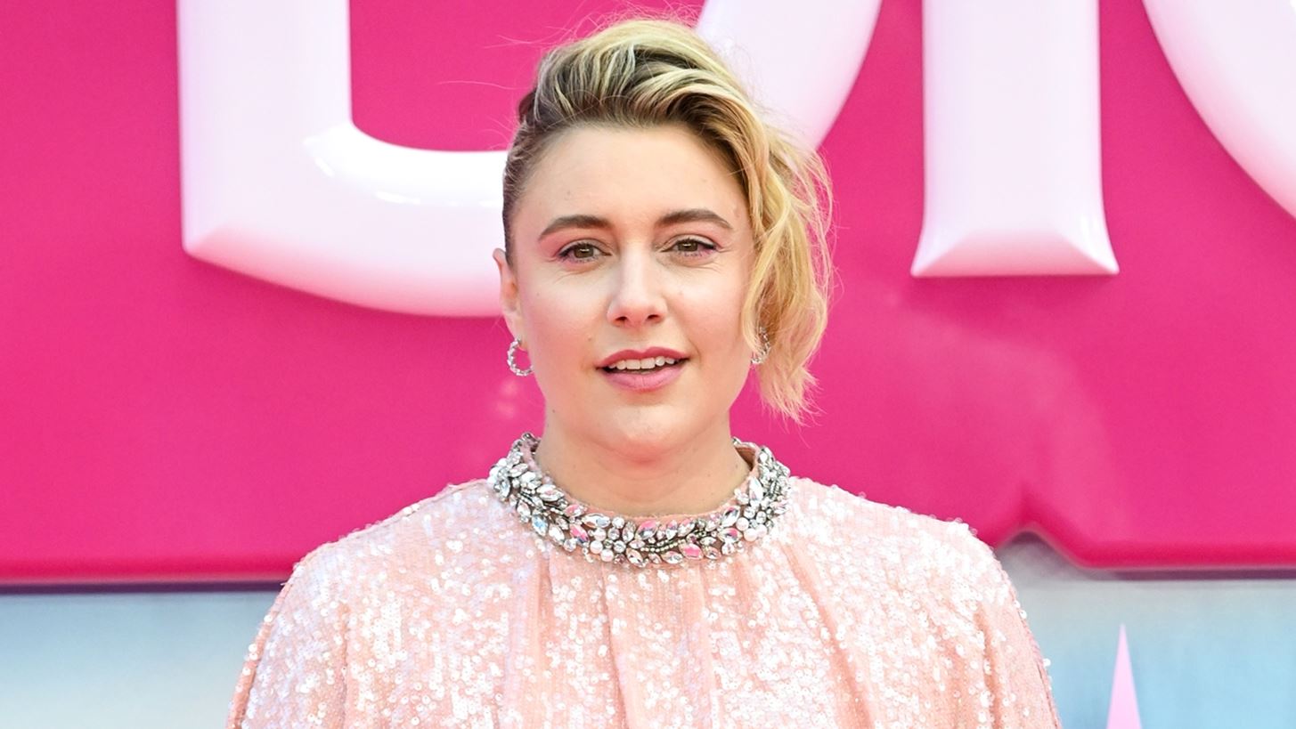 Greta Gerwig | Η δημιουργός της "Barbie" αποκάλυψε ότι γέννησε πριν από 4 μήνες