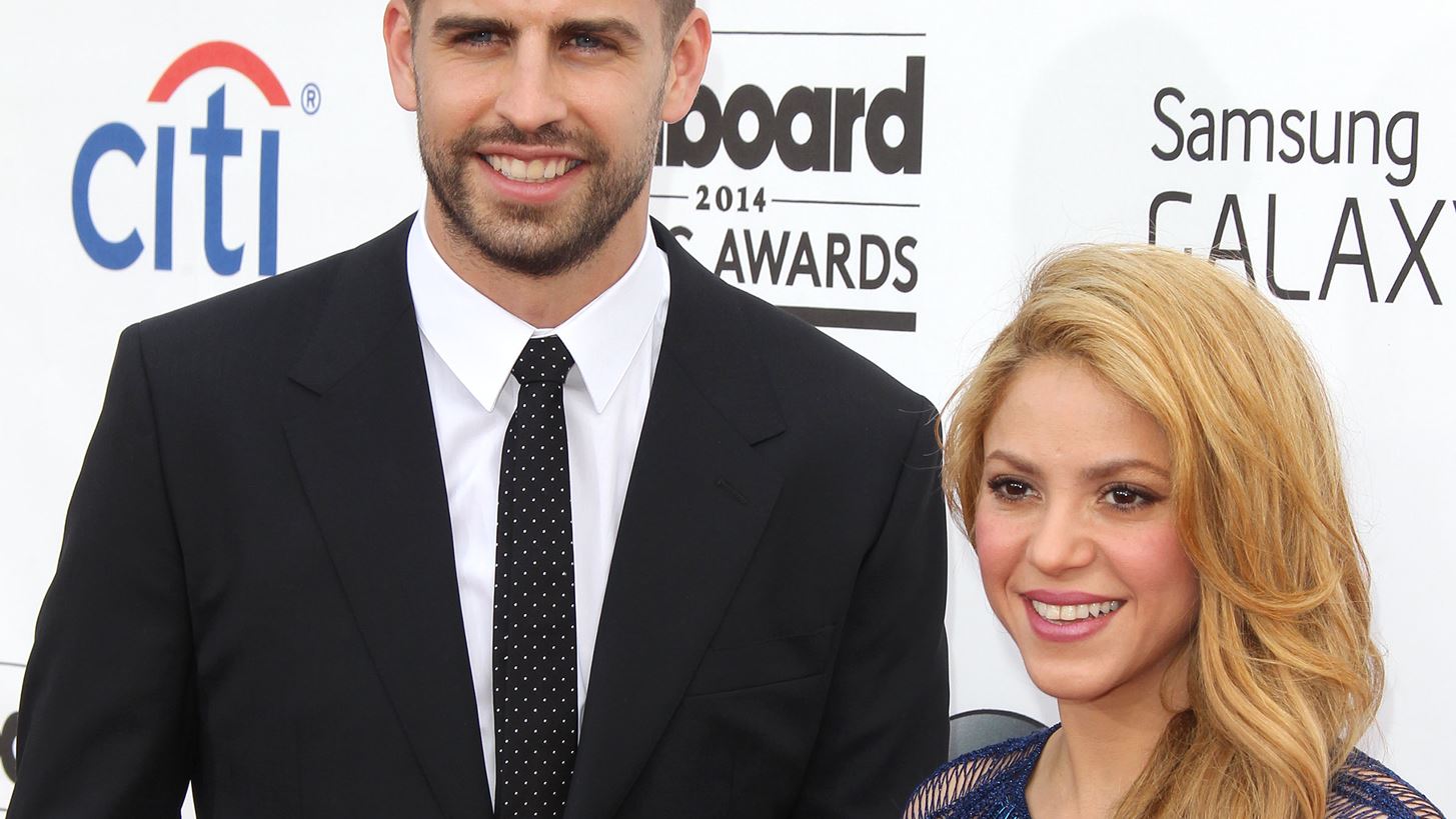Shakira | &#x388;&#x3BC;&#x3B1;&#x3B8;&#x3B5; &#x3B3;&#x3B9;&#x3B1; &#x3C4;&#x3B7;&#x3BD; &#x3B1;&#x3C0;&#x3B9;&#x3C3;&#x3C4;&#x3AF;&#x3B1; &#x3C4;&#x3BF;&#x3C5; Piqu&#xE9; &#x3CC;&#x3C3;&#x3BF; &#x3BF; &#x3C0;&#x3B1;&#x3C4;&#x3AD;&#x3C1;&#x3B1;&#x3C2; &#x3C4;&#x3B7;&#x3C2; &#x3AE;&#x3C4;&#x3B1;&#x3BD; &#x3C3;&#x3C4;&#x3B7;&#x3BD; &#x3B5;&#x3BD;&#x3C4;&#x3B1;&#x3C4;&#x3B9;&#x3BA;&#x3AE;