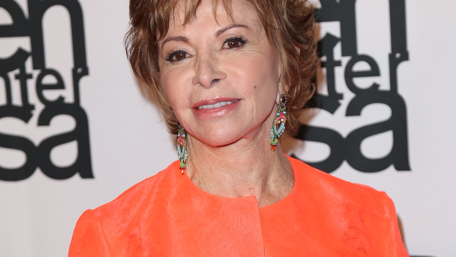 &#x397; &#x3A7;&#x3B9;&#x3BB;&#x3B9;&#x3B1;&#x3BD;&#x3AE; &#x3C3;&#x3C5;&#x3B3;&#x3B3;&#x3C1;&#x3B1;&#x3C6;&#x3AD;&#x3B1;&#x3C2; Isabel Allende &#x3B8;&#x3B1; &#x3B3;&#x3AF;&#x3BD;&#x3B5;&#x3B9; &quot;&#x3BA;&#x3BF;&#x3CD;&#x3BA;&#x3BB;&#x3B1; Barbie&quot;
