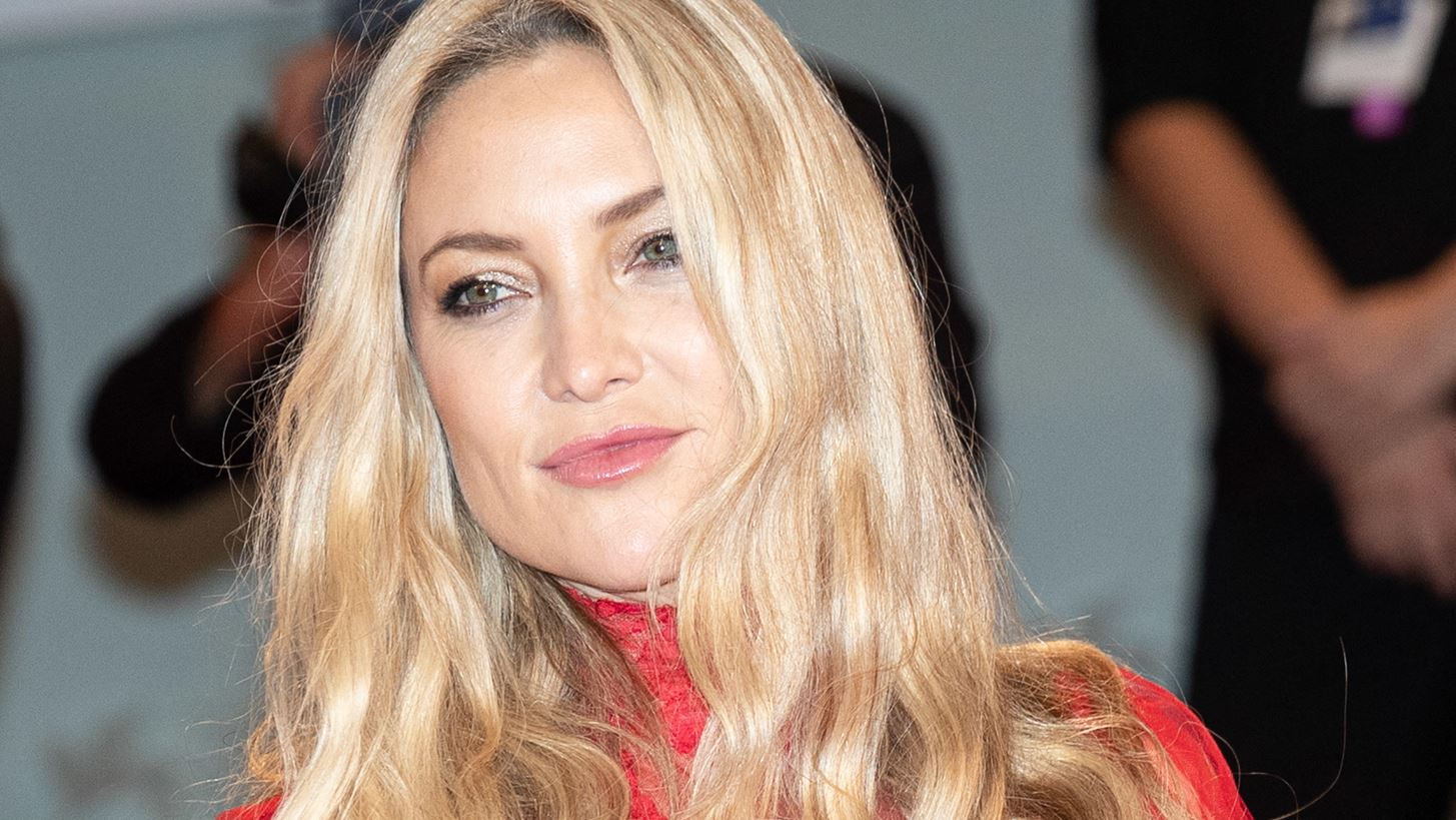 Η Kate Hudson δεν θέλει να έχει απωθημένα γι'αυτό θα κάνει το ντεμπούτο της στο τραγούδι