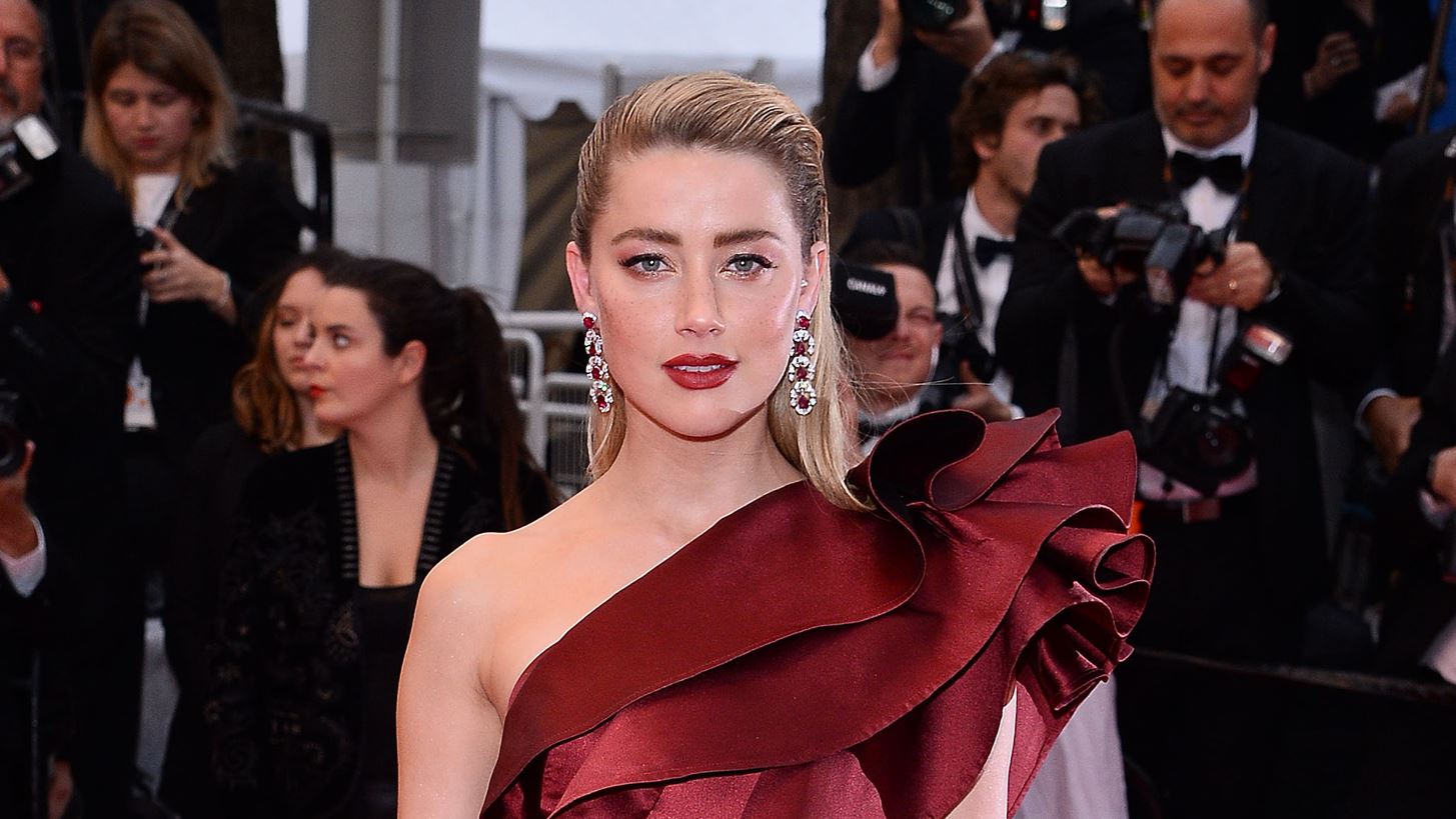 Amber Heard: "Είμαι η μαμά και ο μπαμπάς για την κόρη μου"