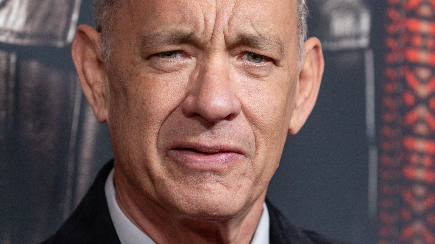 &#x3A4;&#x3B9; &#x3C3;&#x3C5;&#x3BC;&#x3B2;&#x3B1;&#x3AF;&#x3BD;&#x3B5;&#x3B9; &#x3BC;&#x3B5; &#x3C4;&#x3BF;&#x3BD; Tom Hanks | &#x3A4;&#x3BF; viral &#x3B2;&#x3AF;&#x3BD;&#x3C4;&#x3B5;&#x3BF; &#x3C0;&#x3BF;&#x3C5; &#x3B4;&#x3B5;&#x3AF;&#x3C7;&#x3BD;&#x3B5;&#x3B9; &#x3C4;&#x3B1; &#x3C7;&#x3AD;&#x3C1;&#x3B9;&#x3B1; &#x3C4;&#x3BF;&#x3C5; &#x3BD;&#x3B1; &#x3C4;&#x3C1;&#x3AD;&#x3BC;&#x3BF;&#x3C5;&#x3BD;