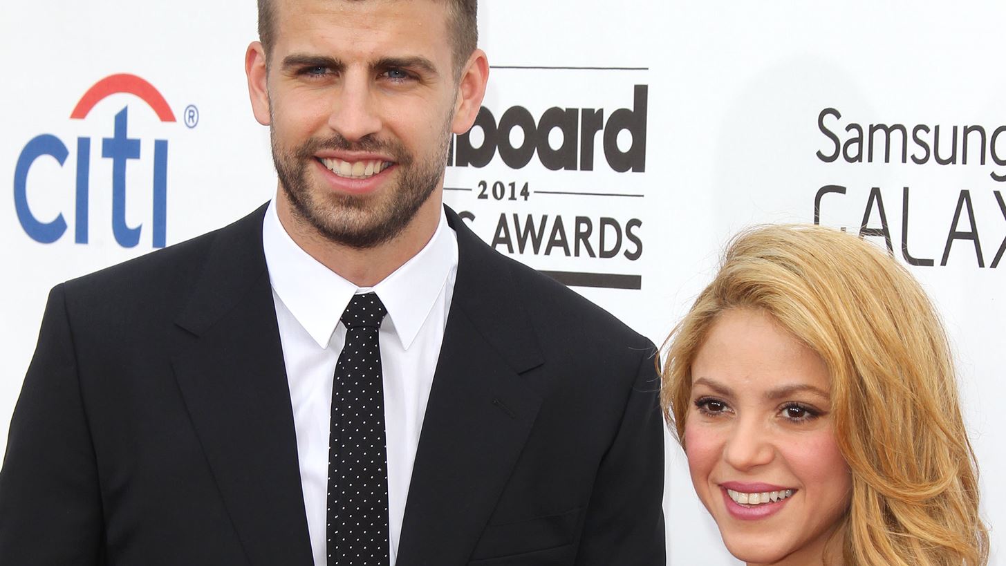 Gerard Pique | &#x397; &#x3B1;&#x3C0;&#x3AC;&#x3BD;&#x3C4;&#x3B7;&#x3C3;&#x3AE; &#x3C4;&#x3BF;&#x3C5; &#x3C3;&#x3C4;&#x3BF; &#x3C4;&#x3C1;&#x3B1;&#x3B3;&#x3BF;&#x3CD;&#x3B4;&#x3B9; &#x3C4;&#x3B7;&#x3C2; Shakira &#x3B3;&#x3B9;&#x3B1; &#x3C4;&#x3BF;&#x3BD; &#x3C7;&#x3C9;&#x3C1;&#x3B9;&#x3C3;&#x3BC;&#x3CC; &#x3C4;&#x3BF;&#x3C5;&#x3C2;