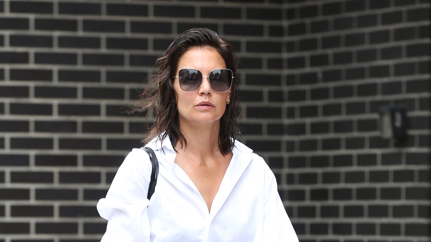 Katie Holmes | &#x3A4;&#x3BF; &#x3C0;&#x3B1;&#x3B8;&#x3B9;&#x3B1;&#x3C3;&#x3BC;&#x3AD;&#x3BD;&#x3BF; &#x3C6;&#x3B9;&#x3BB;&#x3AF; &#x3BC;&#x3B5; &#x3C4;&#x3BF;&#x3BD; &#x3BD;&#x3AD;&#x3BF; &#x3C4;&#x3B7;&#x3C2; &#x3C3;&#x3CD;&#x3BD;&#x3C4;&#x3C1;&#x3BF;&#x3C6;&#x3BF; &#x3C3;&#x3C4;&#x3BF;&#x3C5;&#x3C2; &#x3B4;&#x3C1;&#x3CC;&#x3BC;&#x3BF;&#x3C5;&#x3C2; &#x3C4;&#x3B7;&#x3C2; &#x39D;&#x3AD;&#x3B1;&#x3C2; &#x3A5;&#x3CC;&#x3C1;&#x3BA;&#x3B7;&#x3C2;