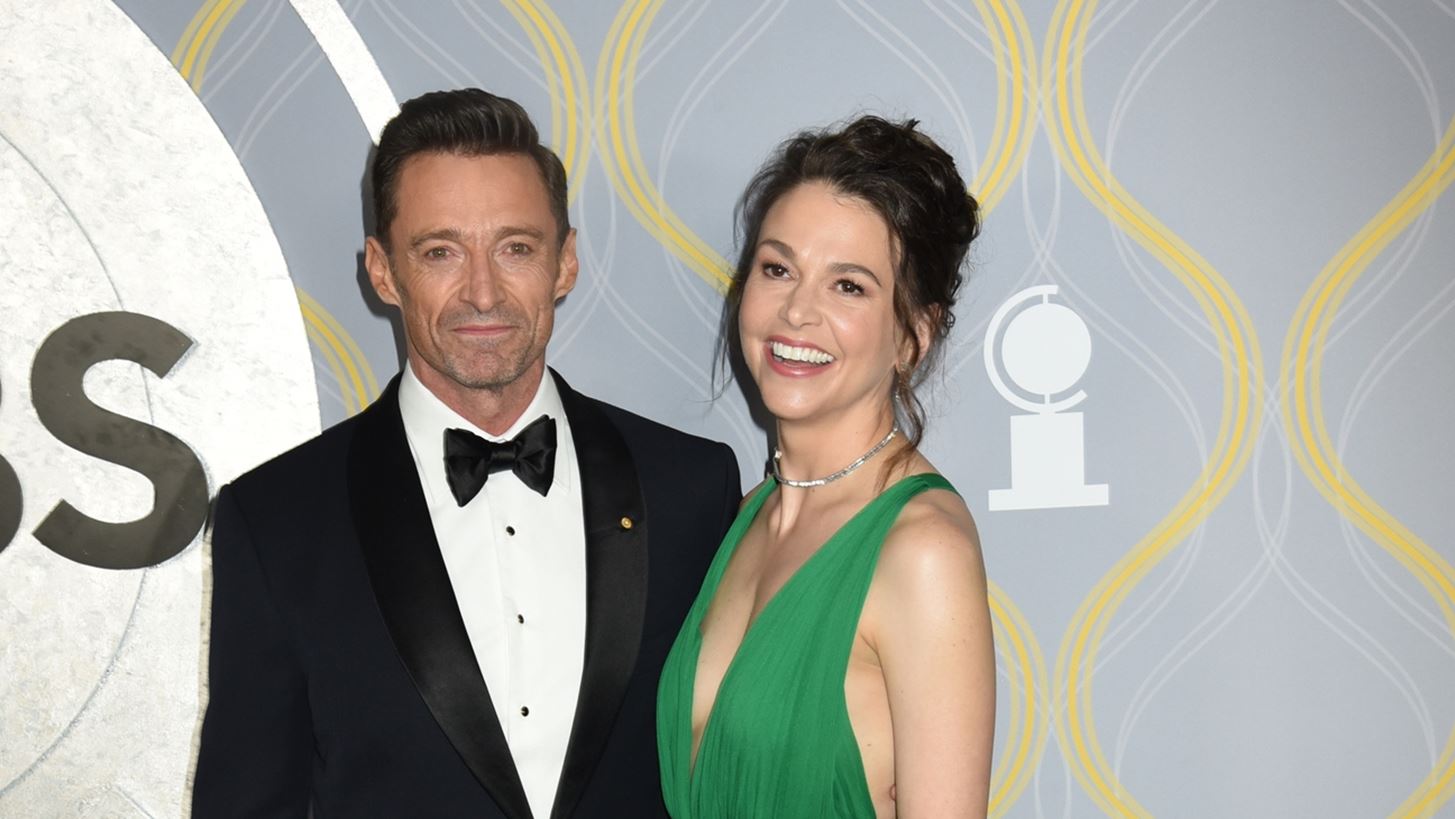 Hugh Jackman- Sutton Foster: &quot;&#x395;&#x3AF;&#x3BD;&#x3B1;&#x3B9; &#x3C0;&#x3B9;&#x3BF; &#x3B5;&#x3C5;&#x3C4;&#x3C5;&#x3C7;&#x3B9;&#x3C3;&#x3BC;&#x3AD;&#x3BD;&#x3BF;&#x3B9; &#x3B1;&#x3C0;&#x3CC; &#x3C0;&#x3BF;&#x3C4;&#x3AD;&quot;