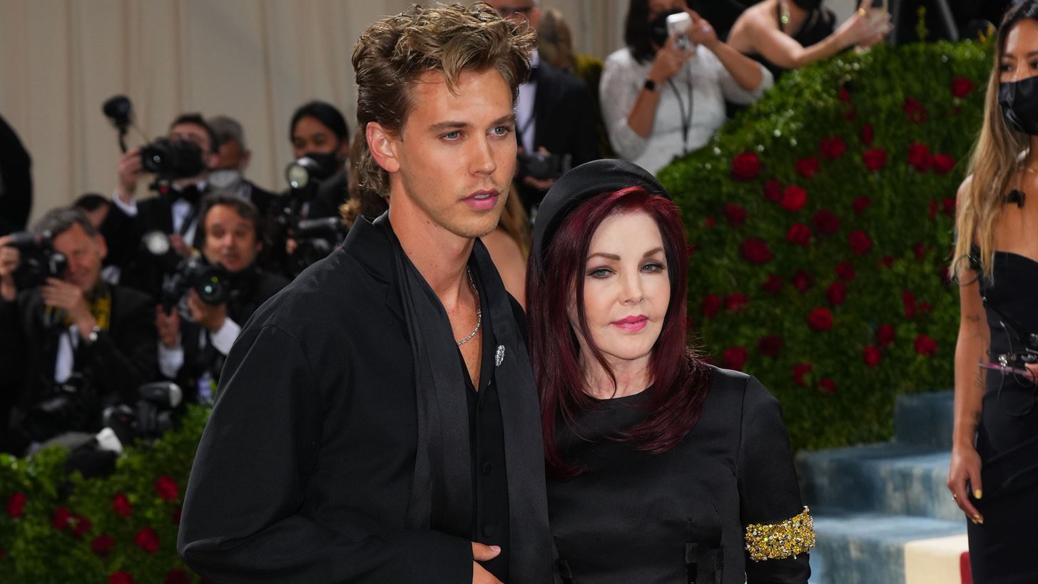 &#x39F; Austin Butler &#x3C7;&#x3C1;&#x3B5;&#x3B9;&#x3AC;&#x3C3;&#x3C4;&#x3B7;&#x3BA;&#x3B5; &#x3BD;&#x3B1; &#x3BA;&#x3AC;&#x3BD;&#x3B5;&#x3B9; &#x3C0;&#x3B1;&#x3CD;&#x3C3;&#x3B7; &#x3C4;&#x3B7; &#x3B6;&#x3C9;&#x3AE; &#x3C4;&#x3BF;&#x3C5; &#x3B3;&#x3B9;&#x3B1; 2 &#x3C7;&#x3C1;&#x3CC;&#x3BD;&#x3B9;&#x3B1; &#x3B3;&#x3B9;&#x3B1; &#x3BD;&#x3B1; &#x3C0;&#x3C1;&#x3BF;&#x3B5;&#x3C4;&#x3BF;&#x3B9;&#x3BC;&#x3B1;&#x3C3;&#x3C4;&#x3B5;&#x3AF; &#x3B3;&#x3B9;&#x3B1; &#x3C4;&#x3BF;&#x3BD; &#x3C1;&#x3CC;&#x3BB;&#x3BF; &#x3C4;&#x3BF;&#x3C5; Elvis