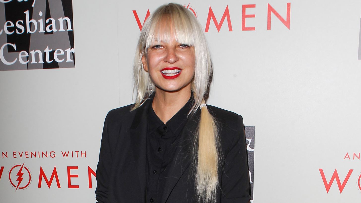 H Sia &#x3C0;&#x3B1;&#x3BD;&#x3C4;&#x3C1;&#x3B5;&#x3CD;&#x3C4;&#x3B7;&#x3BA;&#x3B5; &#x3C3;&#x3C4;&#x3B1; &#x3BE;&#x3B1;&#x3C6;&#x3BD;&#x3B9;&#x3BA;&#x3AC; &#x3CD;&#x3C3;&#x3C4;&#x3B5;&#x3C1;&#x3B1; &#x3B1;&#x3C0;&#x3CC; &#x3C4;&#x3B7; &#x3B4;&#x3AE;&#x3BB;&#x3C9;&#x3C3;&#x3AE; &#x3C4;&#x3B7;&#x3C2; &#x3C0;&#x3C9;&#x3C2; &#x3B8;&#x3B1; &#x3BC;&#x3B5;&#x3AF;&#x3BD;&#x3B5;&#x3B9; &#x3B3;&#x3B9;&#x3B1; &#x3C0;&#x3AC;&#x3BD;&#x3C4;&#x3B1; single