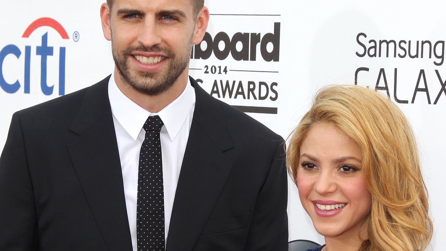 Shakira | &#x39C;&#x3AF;&#x3BB;&#x3B7;&#x3C3;&#x3B5; &#x3B3;&#x3B9;&#x3B1; &#x3C0;&#x3C1;&#x3CE;&#x3C4;&#x3B7; &#x3C6;&#x3BF;&#x3C1;&#x3AC; &#x3B3;&#x3B9;&#x3B1; &#x3C4;&#x3BF; &#x3C7;&#x3C9;&#x3C1;&#x3B9;&#x3C3;&#x3BC;&#x3CC; &#x3C4;&#x3B7;&#x3C2; &#x3BC;&#x3B5; &#x3C4;&#x3BF;&#x3BD; Gerard Piqu&#xE9;