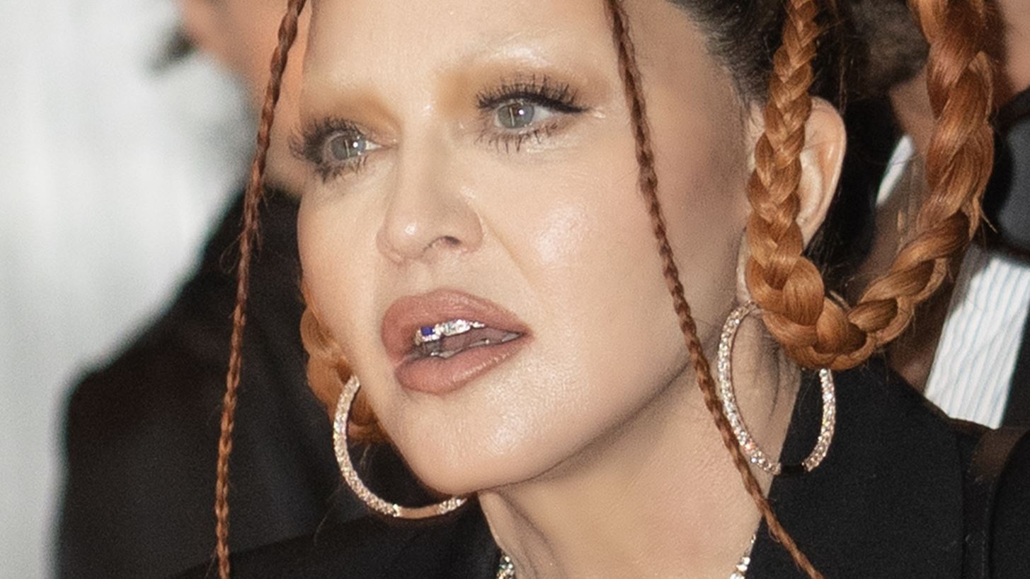 Madonna | &#x391;&#x3BD;&#x3AD;&#x3B2;&#x3B1;&#x3C3;&#x3B5; &#x3C4;&#x3B7;&#x3BD; &#x3C8;&#x3B7;&#x3C6;&#x3B9;&#x3B1;&#x3BA;&#x3AE; &#x3B1;&#x3C0;&#x3B5;&#x3B9;&#x3BA;&#x3CC;&#x3BD;&#x3B9;&#x3C3;&#x3B7; &#x3C4;&#x3BF;&#x3C5; &#x3B4;&#x3B9;&#x3B1;&#x3C3;&#x3CE;&#x3C3;&#x3C4;&#x3B7; &#x3C4;&#x3B7;&#x3C2; &#x395;&#x39C;&#x391;&#x39A; &#x3BA;&#x3AC;&#x3BD;&#x3BF;&#x3BD;&#x3C4;&#x3B1;&#x3C2; &#x3AD;&#x3BA;&#x3BA;&#x3BB;&#x3B7;&#x3C3;&#x3B7; &#x3B3;&#x3B9;&#x3B1; &#x3B2;&#x3BF;&#x3AE;&#x3B8;&#x3B5;&#x3B9;&#x3B1; &#x3C3;&#x3C4;&#x3BF;&#x3C5;&#x3C2; &#x3C3;&#x3B5;&#x3B9;&#x3C3;&#x3BC;&#x3CC;&#x3C0;&#x3BB;&#x3B7;&#x3BA;&#x3C4;&#x3BF;&#x3C5;&#x3C2;