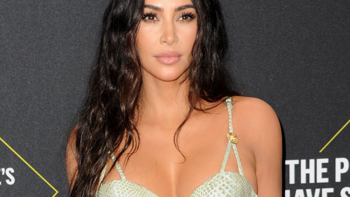 Kim Kardashian | &#x391;&#x3B3;&#x3CC;&#x3C1;&#x3B1;&#x3C3;&#x3B5; &#x3C4;&#x3BF;&#x3BD; &#x3B4;&#x3B9;&#x3B1;&#x3BC;&#x3B1;&#x3BD;&#x3C4;&#x3AD;&#x3BD;&#x3B9;&#x3BF; &#x3C3;&#x3C4;&#x3B1;&#x3C5;&#x3C1;&#x3CC; &#x3C4;&#x3B7;&#x3C2; &#x3C0;&#x3C1;&#x3B9;&#x3B3;&#x3BA;&#x3AF;&#x3C0;&#x3B9;&#x3C3;&#x3C3;&#x3B1;&#x3C2; Diana