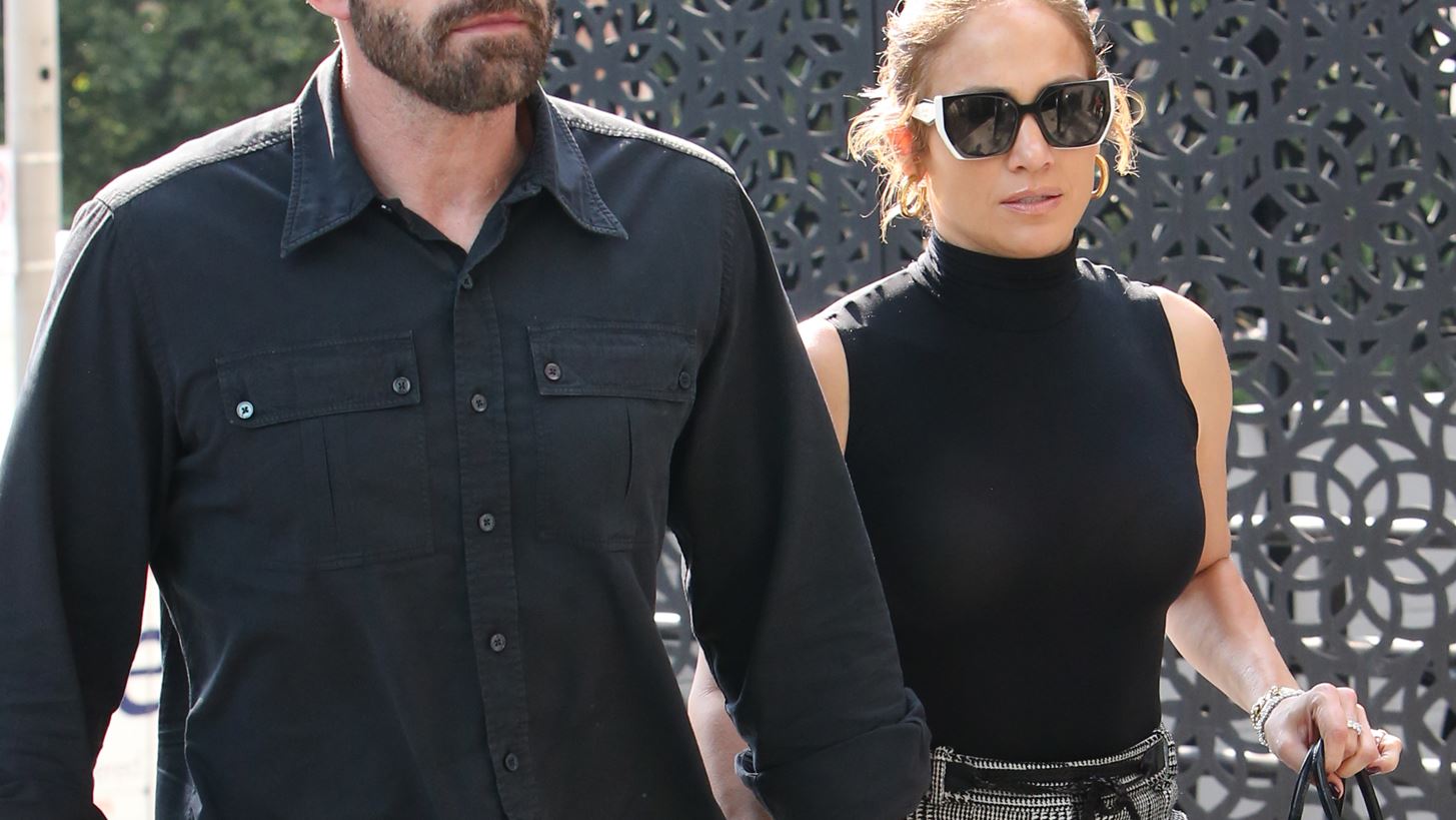 Jennifer Lopez -Ben Affleck | &#x3A4;&#x3B1;&#x3BE;&#x3AF;&#x3B4;&#x3B9; &#x3C4;&#x3BF;&#x3C5; &#x3BC;&#x3AD;&#x3BB;&#x3B9;&#x3C4;&#x3BF;&#x3C2; &#x3C3;&#x3C4;&#x3BF; &#x3A0;&#x3B1;&#x3C1;&#x3AF;&#x3C3;&#x3B9; &#x2013; &#x397; &#x3B5;&#x3BC;&#x3C6;&#x3AC;&#x3BD;&#x3B9;&#x3C3;&#x3B7; &#x3C4;&#x3B7;&#x3C2; &#x3C3;&#x3C4;&#x3B1;&#x3C1; &#x3BC;&#x3B5; &#x3BA;&#x3CC;&#x3BA;&#x3BA;&#x3B9;&#x3BD;&#x3BF; &#x3C6;&#x3CC;&#x3C1;&#x3B5;&#x3BC;&#x3B1;
