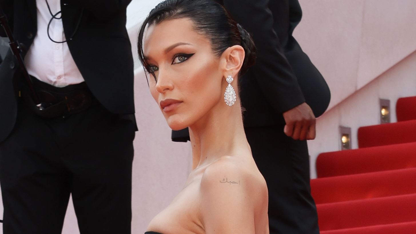 &#x39F;&#x3B9; &#x3B5;&#x3BA;&#x3B8;&#x3B1;&#x3BC;&#x3B2;&#x3C9;&#x3C4;&#x3B9;&#x3BA;&#x3AD;&#x3C2; &#x3B5;&#x3BC;&#x3C6;&#x3B1;&#x3BD;&#x3AF;&#x3C3;&#x3B5;&#x3B9;&#x3C2; &#x3C4;&#x3B7;&#x3C2; Bella Hadid &#x3C3;&#x3C4;&#x3B9;&#x3C2; &#x39A;&#x3AC;&#x3BD;&#x3BD;&#x3B5;&#x3C2;