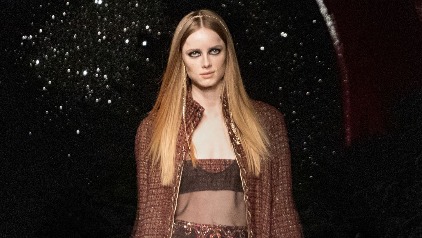 PFW FW &#x27;21 | &#x3A4;&#x3BF; &#x3B4;&#x3C5;&#x3BD;&#x3B1;&#x3BC;&#x3B9;&#x3BA;&#x3CC; comeback &#x3C4;&#x3C9;&#x3BD; &#x3B1;&#x3BE;&#x3B5;&#x3C3;&#x3BF;&#x3C5;&#x3AC;&#x3C1; &#x3BC;&#x3B1;&#x3BB;&#x3BB;&#x3B9;&#x3CE;&#x3BD; &#x3C0;&#x3BF;&#x3C5; &#x3BF;&#x3BC;&#x3BF;&#x3C1;&#x3C6;&#x3B1;&#x3AF;&#x3BD;&#x3BF;&#x3C5;&#x3BD; &#x3C4;&#x3B1; &#x3C7;&#x3C4;&#x3B5;&#x3BD;&#x3AF;&#x3C3;&#x3BC;&#x3B1;&#x3C4;&#x3AC; &#x3BC;&#x3B1;&#x3C2;