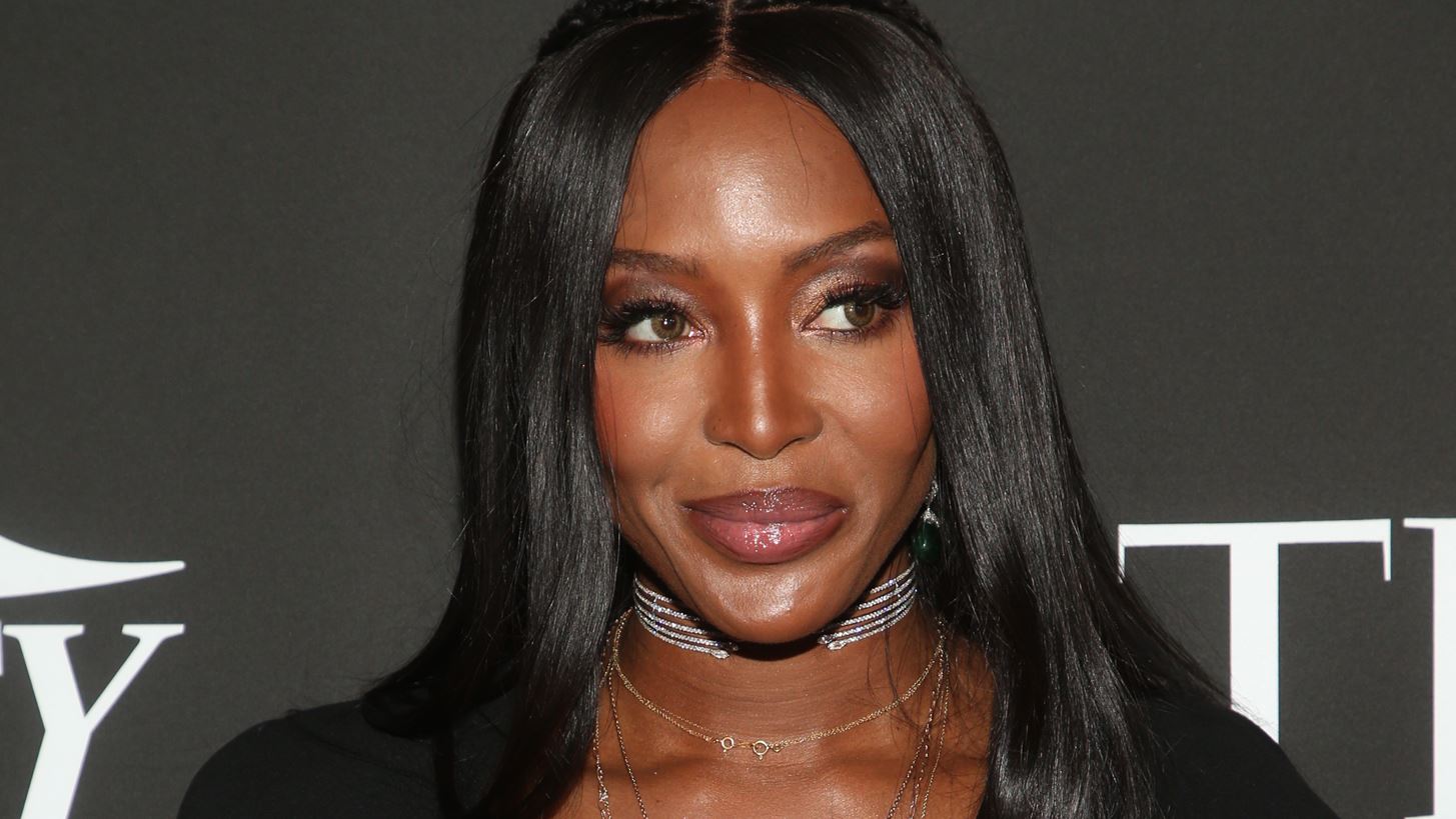 Naomi Campbell | &#x39F;&#x3B9; &#x3BD;&#x3AD;&#x3B5;&#x3C2; &#x3C4;&#x3C1;&#x3C5;&#x3C6;&#x3B5;&#x3C1;&#x3AD;&#x3C2; &#x3C6;&#x3C9;&#x3C4;&#x3BF;&#x3B3;&#x3C1;&#x3B1;&#x3C6;&#x3AF;&#x3B5;&#x3C2; &#x3BC;&#x3B5; &#x3C4;&#x3B7;&#x3BD; &#x3BA;&#x3CC;&#x3C1;&#x3B7; &#x3C4;&#x3B7;&#x3C2;