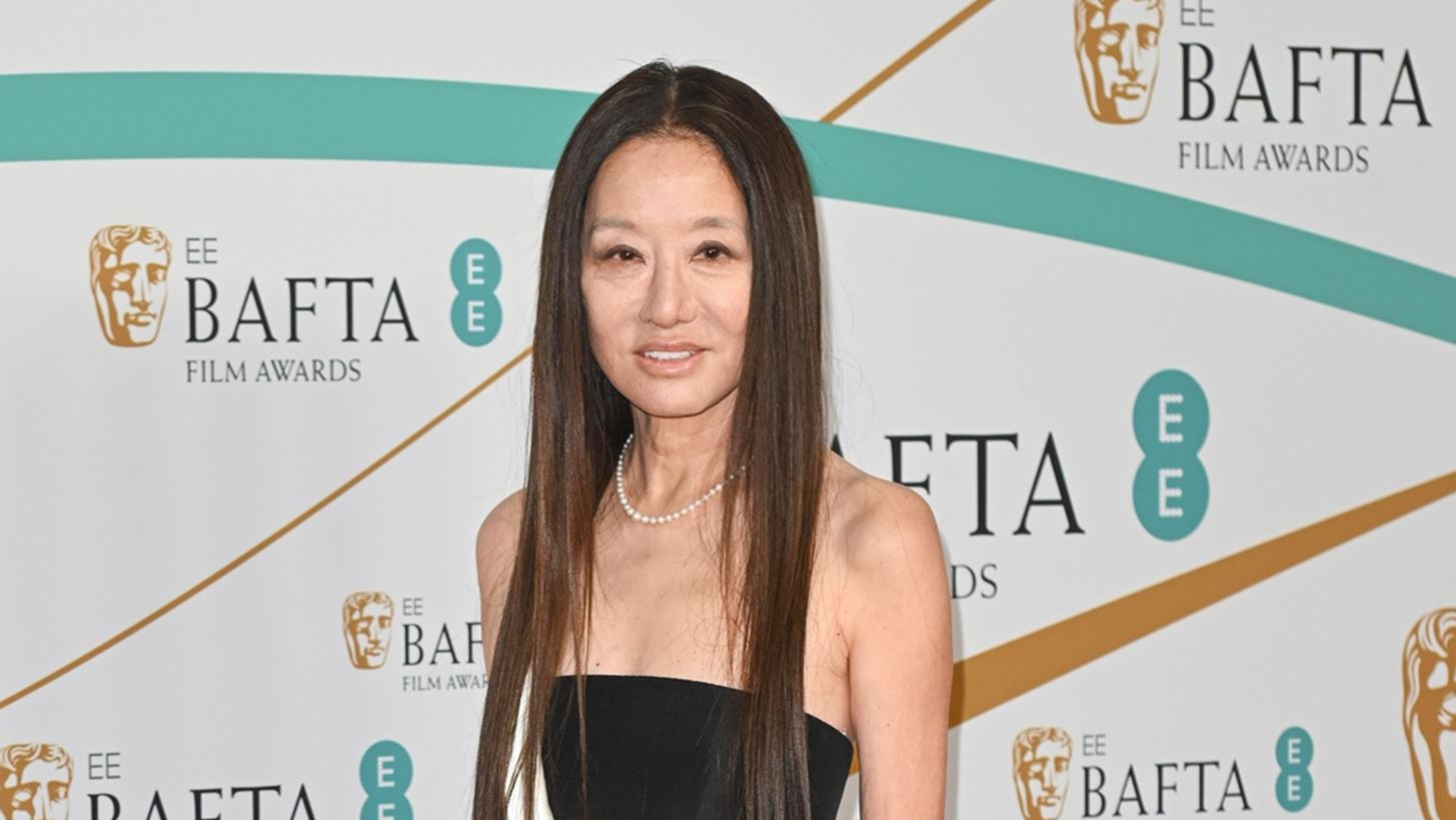 Vera Wang | &#x39F;&#x3B9; &quot;&#x3AC;&#x3B3;&#x3BD;&#x3C9;&#x3C3;&#x3C4;&#x3B5;&#x3C2;&quot; &#x3BA;&#x3CC;&#x3C1;&#x3B5;&#x3C2; &#x3C4;&#x3B7;&#x3C2; &#x3B5;&#x3AF;&#x3BD;&#x3B1;&#x3B9; &#x3C4;&#x3BF; &#x3AF;&#x3B4;&#x3B9;&#x3BF; &#x3B5;&#x3BD;&#x3C4;&#x3C5;&#x3C0;&#x3C9;&#x3C3;&#x3B9;&#x3B1;&#x3BA;&#x3AD;&#x3C2; &#x3BC;&#x3B5; &#x3C4;&#x3B7; &#x3B4;&#x3B9;&#x3AC;&#x3C3;&#x3B7;&#x3BC;&#x3B7; &#x3BC;&#x3B7;&#x3C4;&#x3AD;&#x3C1;&#x3B1; &#x3C4;&#x3BF;&#x3C5;&#x3C2;