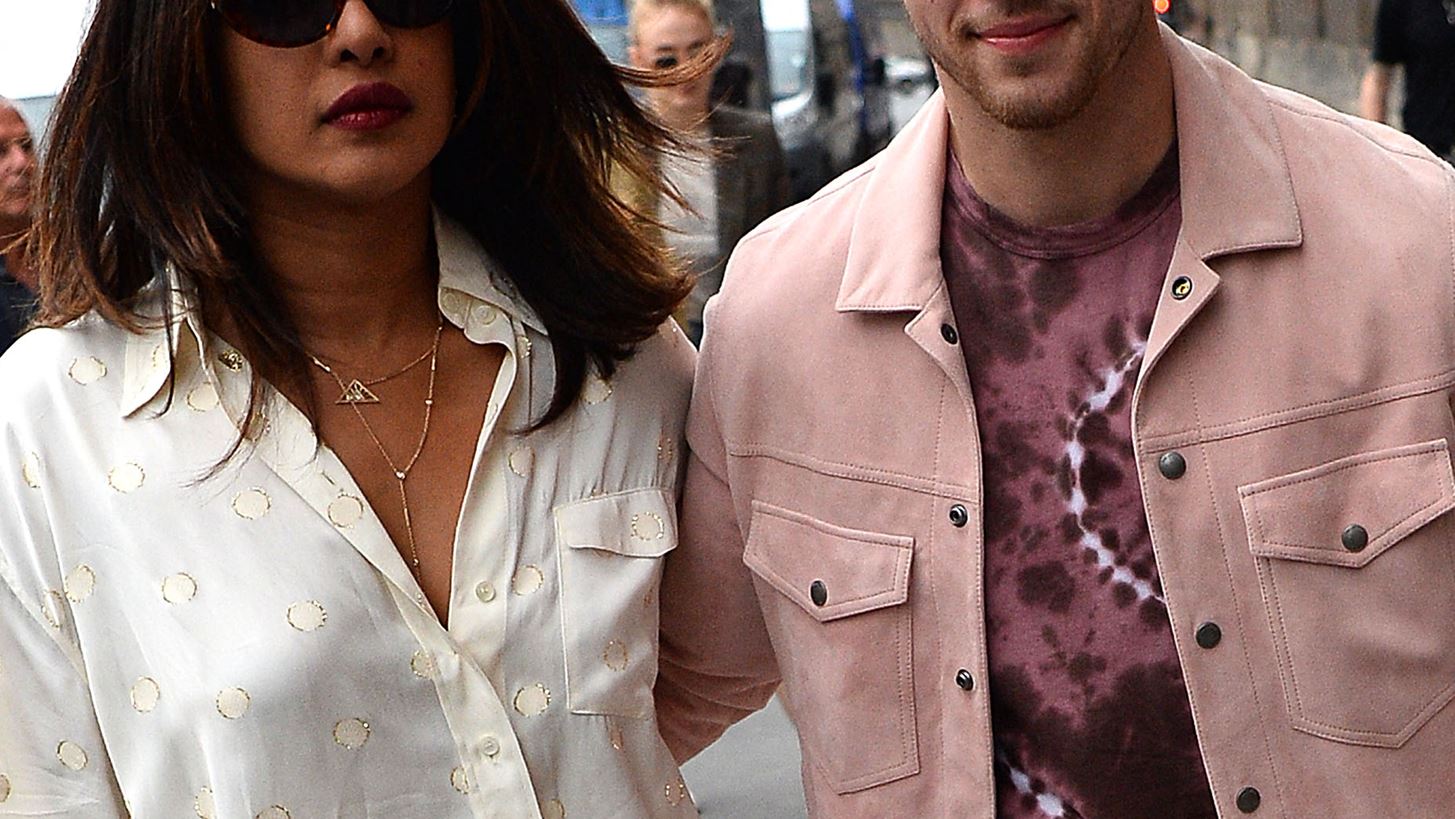 Priyanka Chopra &#x2013; Nick Jonas | &#x39F;&#x3B9; &#x3B5;&#x3BF;&#x3C1;&#x3C4;&#x3B1;&#x3C3;&#x3C4;&#x3B9;&#x3BA;&#x3AD;&#x3C2; &#x3C6;&#x3C9;&#x3C4;&#x3BF;&#x3B3;&#x3C1;&#x3B1;&#x3C6;&#x3AF;&#x3B5;&#x3C2; &#x3BC;&#x3B5; &#x3C4;&#x3B7;&#x3BD; &#x3BA;&#x3CC;&#x3C1;&#x3B7; &#x3C4;&#x3BF;&#x3C5;&#x3C2; &#x3C0;&#x3BF;&#x3C5; &#x3BC;&#x3BF;&#x3B9;&#x3C1;&#x3AC;&#x3C3;&#x3C4;&#x3B7;&#x3BA;&#x3B1;&#x3BD; &#x3C3;&#x3C4;&#x3BF; Instagram