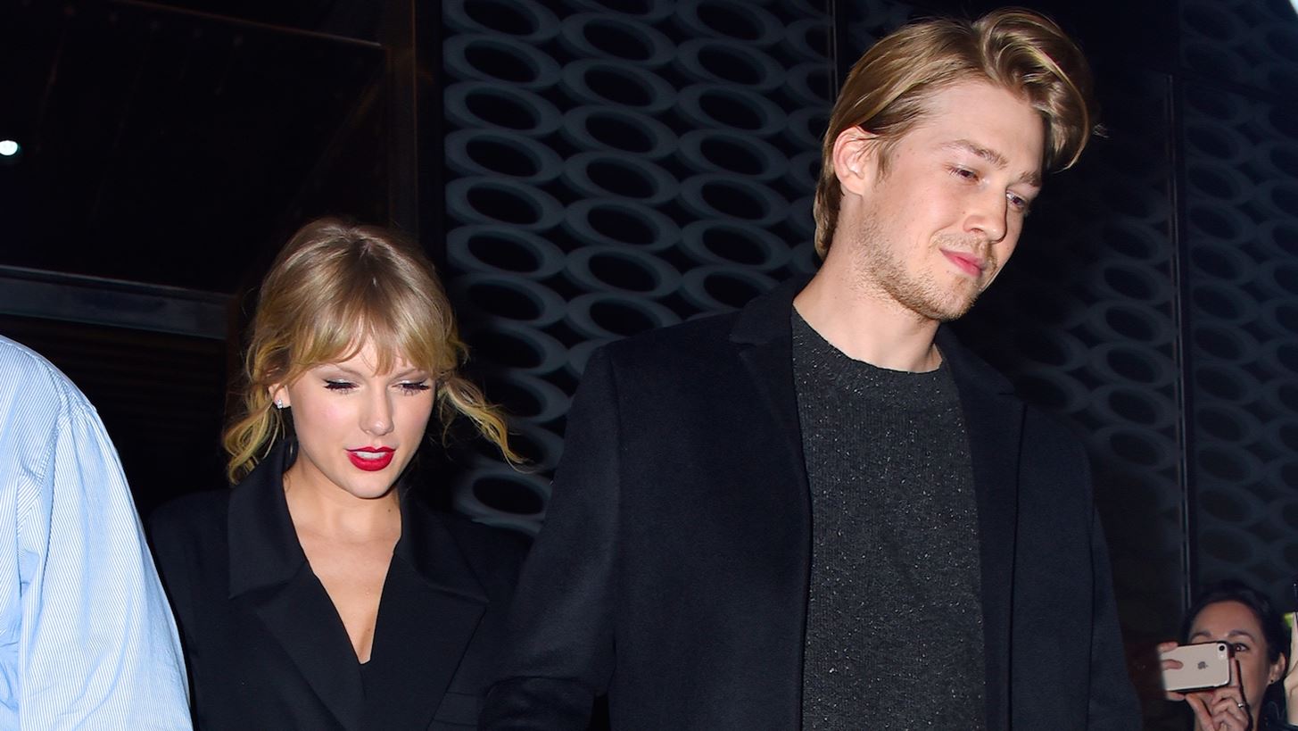 &#x391;&#x3C1;&#x3C1;&#x3B1;&#x3B2;&#x3C9;&#x3BD;&#x3B9;&#x3AC;&#x3C3;&#x3C4;&#x3B7;&#x3BA;&#x3B5; &#x3B7; Taylor Swift &#x3BC;&#x3B5; &#x3C4;&#x3BF;&#x3BD; Joe Alwyn