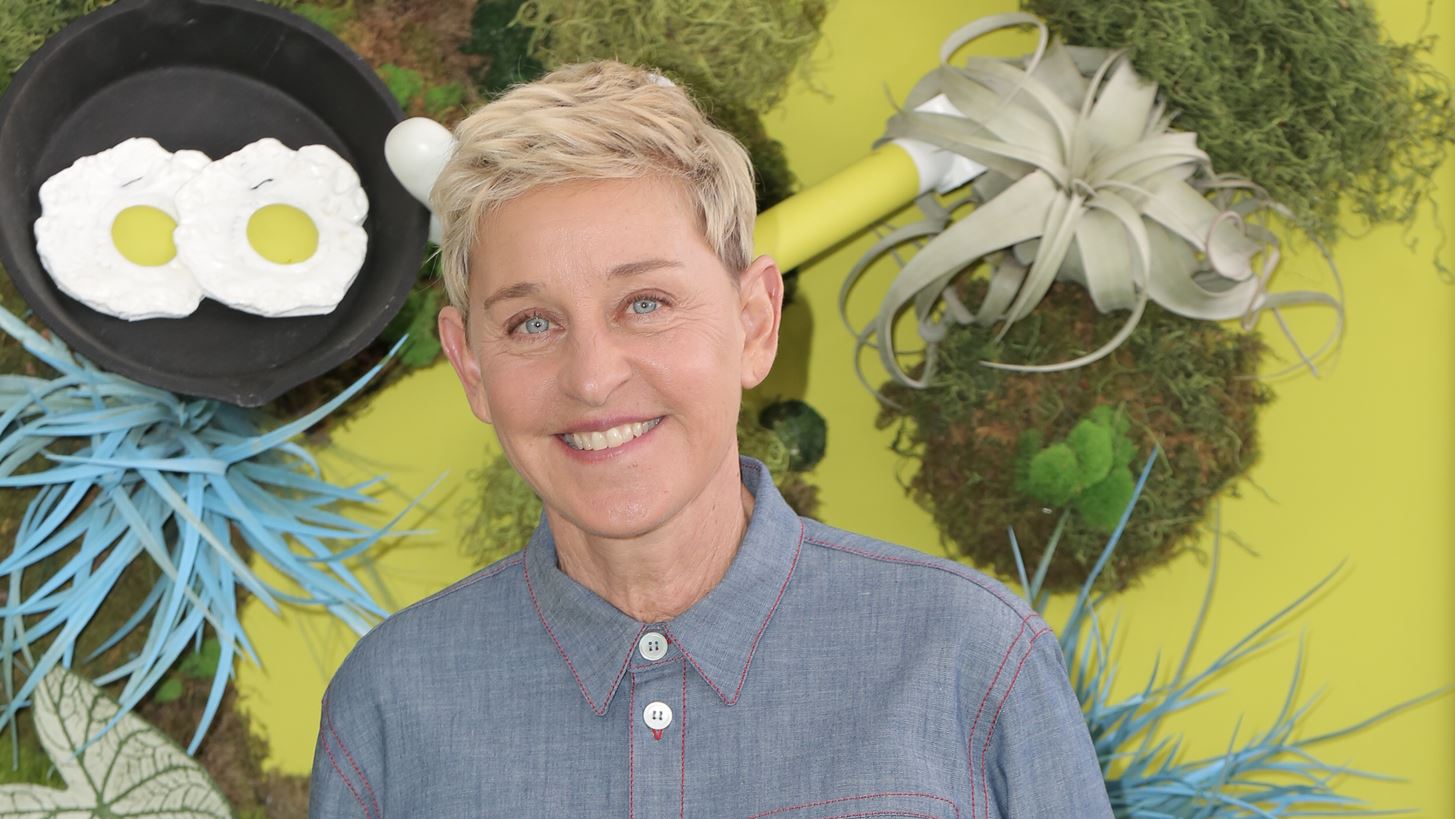 Ellen DeGeneres | &#x39F; &#x3C3;&#x3C5;&#x3B3;&#x3BA;&#x3B9;&#x3BD;&#x3B7;&#x3C4;&#x3B9;&#x3BA;&#x3CC;&#x3C2; &#x3BC;&#x3BF;&#x3BD;&#x3CC;&#x3BB;&#x3BF;&#x3B3;&#x3BF;&#x3C2; &#x3C4;&#x3B7;&#x3C2; &#x3C0;&#x3B1;&#x3C1;&#x3BF;&#x3C5;&#x3C3;&#x3B9;&#x3AC;&#x3C3;&#x3C4;&#x3C1;&#x3B9;&#x3B1;&#x3C2; &#x3C3;&#x3C4;&#x3BF; &#x3C4;&#x3B5;&#x3BB;&#x3B5;&#x3C5;&#x3C4;&#x3B1;&#x3AF;&#x3BF; &#x3B5;&#x3C0;&#x3B5;&#x3B9;&#x3C3;&#x3CC;&#x3B4;&#x3B9;&#x3BF; &#x3C4;&#x3B7;&#x3C2; &#x3B5;&#x3BA;&#x3C0;&#x3BF;&#x3BC;&#x3C0;&#x3AE;&#x3C2; &#x3C4;&#x3B7;&#x3C2;