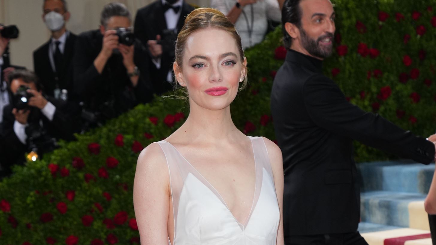 &#x397; Emma Stone &#x3B1;&#x3C6;&#x3AE;&#x3BD;&#x3B5;&#x3B9; &#x3C4;&#x3BF; &#x39C;&#x3B1;&#x3BB;&#x3B9;&#x3BC;&#x3C0;&#x3BF;&#x3CD; &#x3B3;&#x3B9;&#x3B1; &#x3BC;&#x3AF;&#x3B1; &#x3C0;&#x3B9;&#x3BF; &#x3AE;&#x3C3;&#x3C5;&#x3C7;&#x3B7; &#x3B6;&#x3C9;&#x3AE; &#x3C3;&#x3C4;&#x3BF; &#x38C;&#x3C3;&#x3C4;&#x3B9;&#x3BD; &#x3C4;&#x3BF;&#x3C5; &#x3A4;&#x3AD;&#x3BE;&#x3B1;&#x3C2;