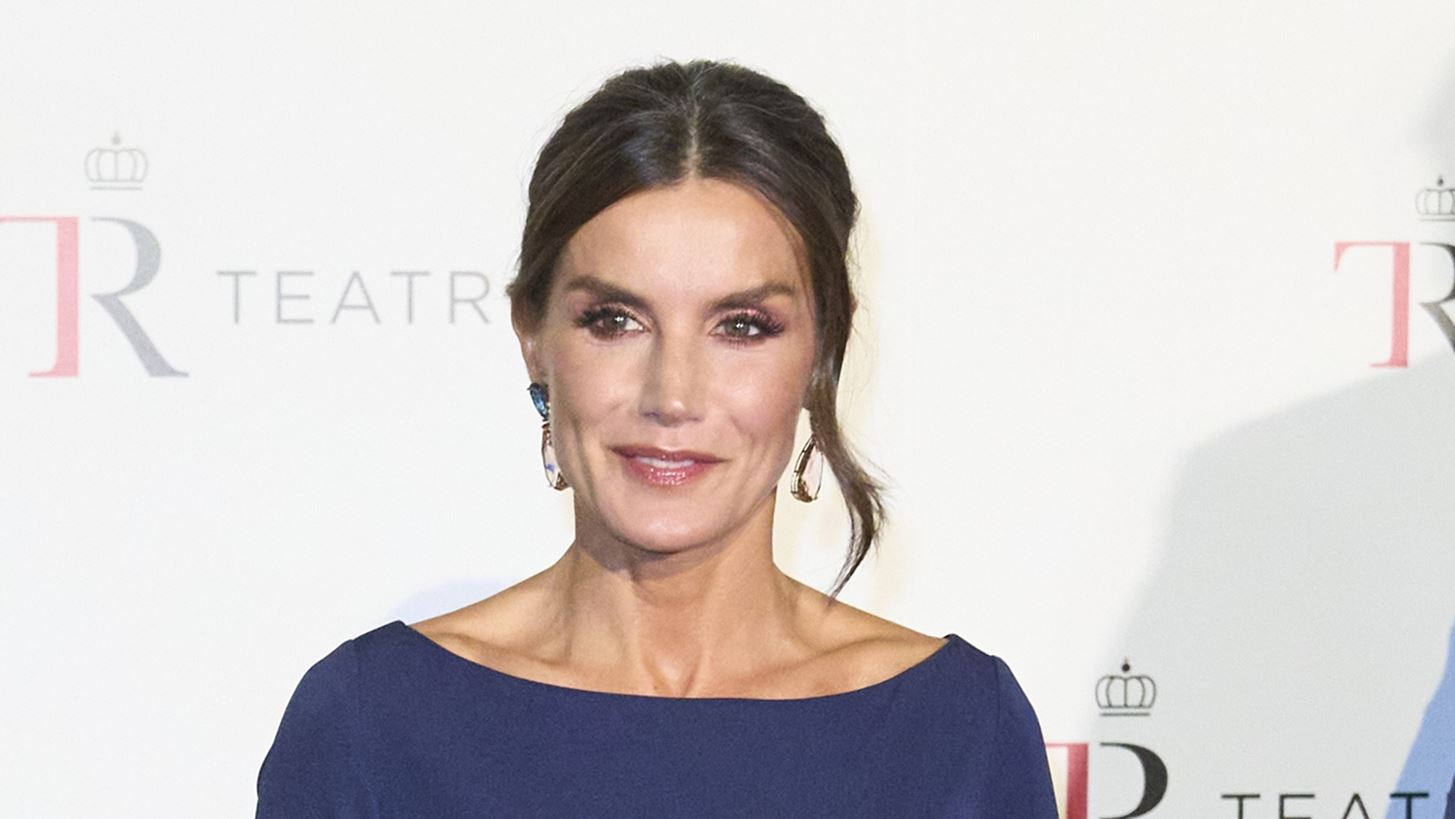 &#x392;&#x3B1;&#x3C3;&#x3AF;&#x3BB;&#x3B9;&#x3C3;&#x3C3;&#x3B1; Letizia | &#x3A4;&#x3BF; &#x3B5;&#x3BD;&#x3C4;&#x3C5;&#x3C0;&#x3C9;&#x3C3;&#x3B9;&#x3B1;&#x3BA;&#x3CC; low cost &#x3C6;&#x3CC;&#x3C1;&#x3B5;&#x3BC;&#x3B1; &#x3BC;&#x3B5; &#x3C4;&#x3B7;&#x3BD; &#x3B1;&#x3C0;&#x3BF;&#x3BA;&#x3B1;&#x3BB;&#x3C5;&#x3C0;&#x3C4;&#x3B9;&#x3BA;&#x3AE; &#x3C0;&#x3BB;&#x3AC;&#x3C4;&#x3B7; &#x3C0;&#x3BF;&#x3C5; &#x3B8;&#x3B5;&#x3C9;&#x3C1;&#x3AE;&#x3B8;&#x3B7;&#x3BA;&#x3B5; &#x3B1;&#x3BC;&#x3C6;&#x3B9;&#x3BB;&#x3B5;&#x3B3;&#x3CC;&#x3BC;&#x3B5;&#x3BD;&#x3BF;