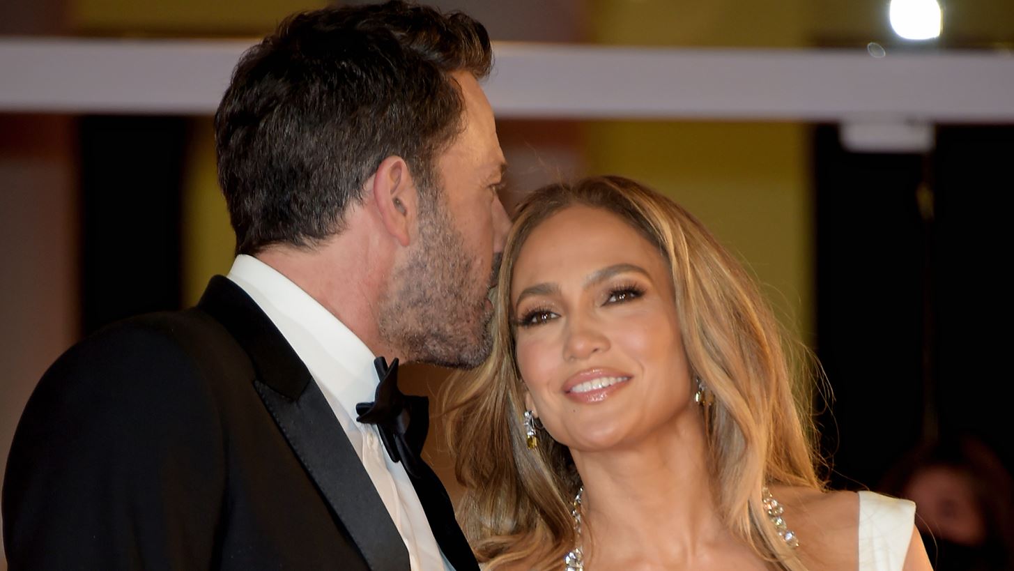 &#x397; Jennifer Lopez &#x3B5;&#x3AF;&#x3C7;&#x3B5; &#x3BC;&#x3B5;&#x3C4;&#x3B1;&#x3C4;&#x3C1;&#x3B1;&#x3C5;&#x3BC;&#x3B1;&#x3C4;&#x3B9;&#x3BA;&#x3CC; &#x3C3;&#x3C4;&#x3C1;&#x3B5;&#x3C2; &#x3BB;&#x3AF;&#x3B3;&#x3BF; &#x3C0;&#x3C1;&#x3B9;&#x3BD; &#x3B1;&#x3C0;&#x3CC; &#x3C4;&#x3BF;&#x3BD; &#x3B3;&#x3AC;&#x3BC;&#x3BF; &#x3BC;&#x3B5; &#x3C4;&#x3BF;&#x3BD; Ben Affleck