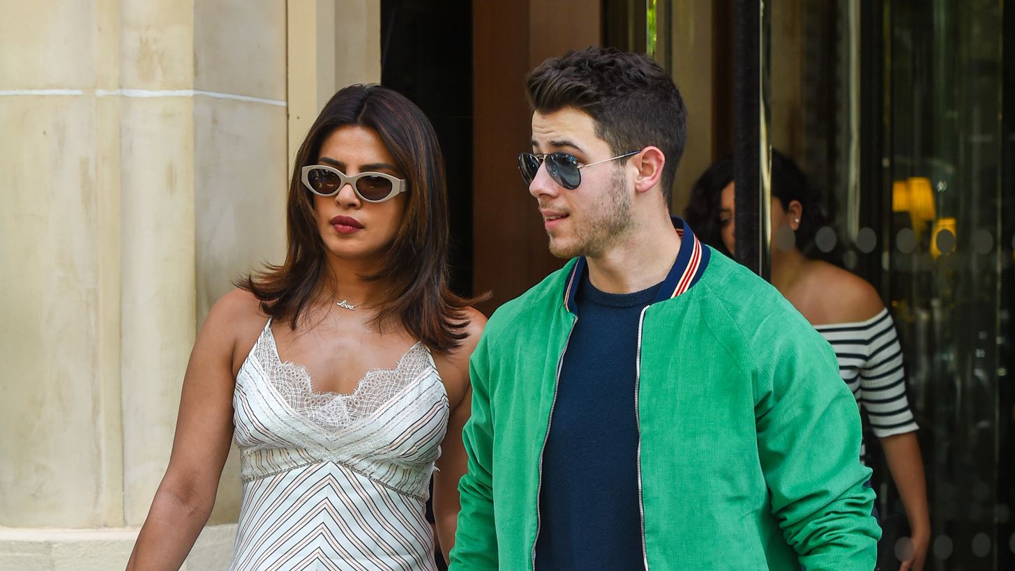 Priyanka Chopra - Nick Jonas | &#x397; &#x3BD;&#x3AD;&#x3B1; &#x3B1;&#x3BE;&#x3B9;&#x3BF;&#x3BB;&#x3AC;&#x3C4;&#x3C1;&#x3B5;&#x3C5;&#x3C4;&#x3B7; &#x3C6;&#x3C9;&#x3C4;&#x3BF;&#x3B3;&#x3C1;&#x3B1;&#x3C6;&#x3AF;&#x3B1; &#x3BC;&#x3B5; &#x3C4;&#x3B7;&#x3BD; &#x3BA;&#x3CC;&#x3C1;&#x3B7; &#x3C4;&#x3BF;&#x3C5;&#x3C2;, Malti