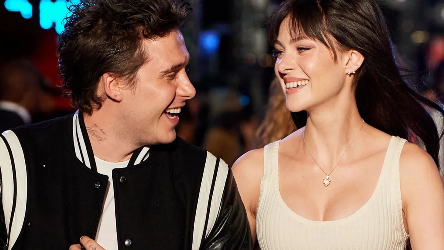 Nicola Peltz - Brooklyn Beckham | &#x3A0;&#x3B5;&#x3C1;&#x3C0;&#x3AC;&#x3C4;&#x3B7;&#x3C3;&#x3B1;&#x3BD; &#x3B3;&#x3B9;&#x3B1; &#x3C0;&#x3C1;&#x3CE;&#x3C4;&#x3B7; &#x3C6;&#x3BF;&#x3C1;&#x3AC; &#x3BC;&#x3B1;&#x3B6;&#x3AF; &#x3C3;&#x3B5; &#x3C0;&#x3B1;&#x3C3;&#x3B1;&#x3C1;&#x3AD;&#x3BB;&#x3B1; &#x3C3;&#x3C4;&#x3B7;&#x3BD; &#x395;&#x3B2;&#x3B4;&#x3BF;&#x3BC;&#x3AC;&#x3B4;&#x3B1; &#x39C;&#x3CC;&#x3B4;&#x3B1;&#x3C2; &#x3C4;&#x3B7;&#x3C2; &#x39D;&#x3AD;&#x3B1;&#x3C2; &#x3A5;&#x3CC;&#x3C1;&#x3BA;&#x3B7;&#x3C2;