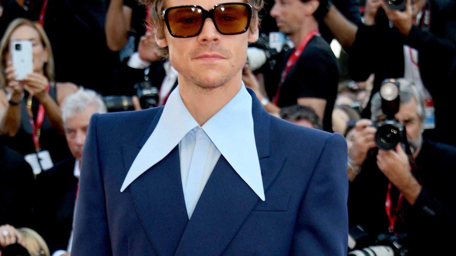 &#x392;&#x3C1;&#x3B1;&#x3B2;&#x3B5;&#x3AF;&#x3B1; Grammy | &#x39F; Harry Styles &#x3B8;&#x3B1; &#x3C4;&#x3C1;&#x3B1;&#x3B3;&#x3BF;&#x3C5;&#x3B4;&#x3AE;&#x3C3;&#x3B5;&#x3B9; &#x3C3;&#x3C4;&#x3B7;&#x3BD; 65&#x3B7; &#x3C4;&#x3B5;&#x3BB;&#x3B5;&#x3C4;&#x3AE; &#x3B1;&#x3C0;&#x3BF;&#x3BD;&#x3BF;&#x3BC;&#x3AE;&#x3C2;