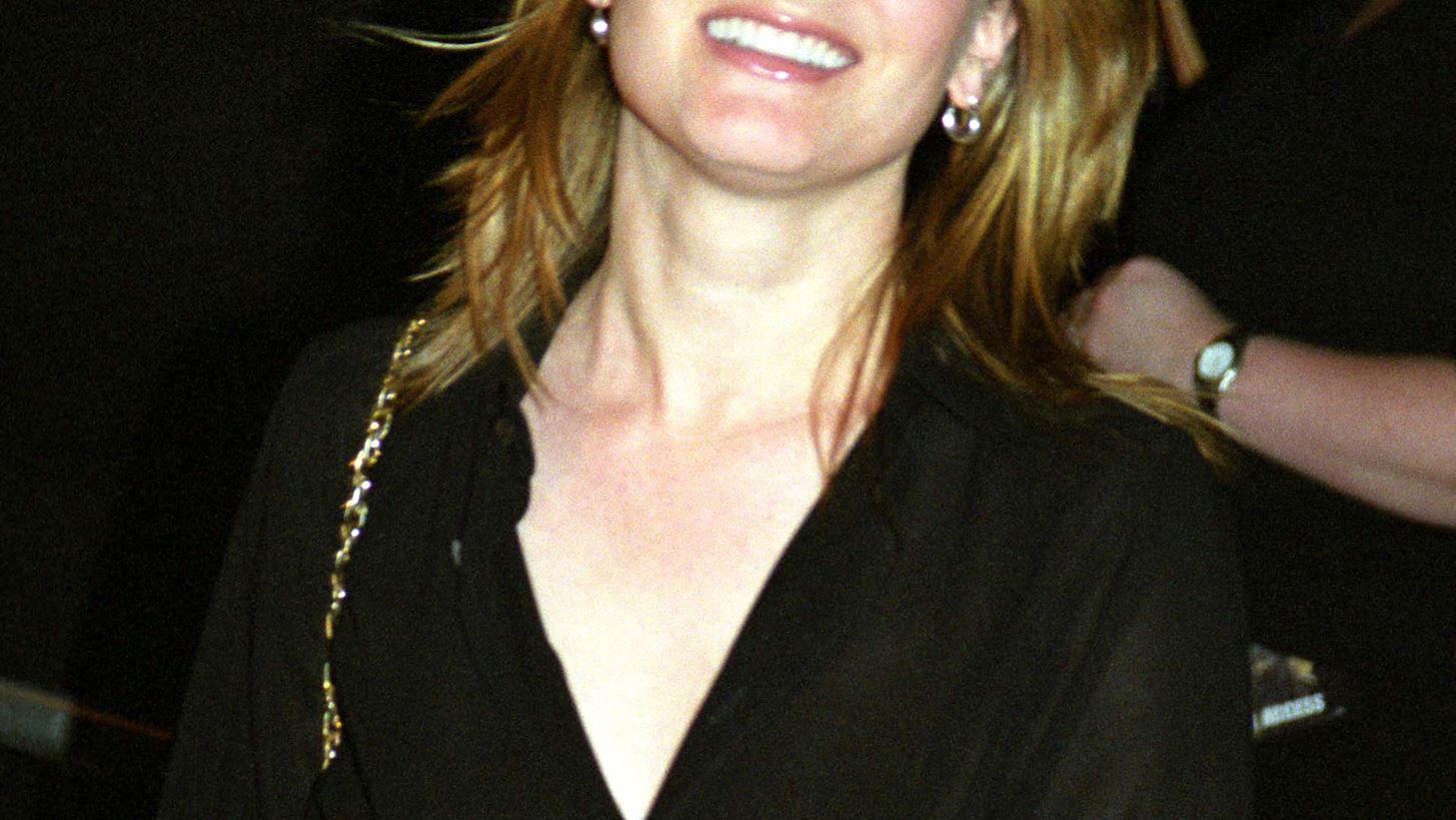 Bridget Fonda | &#x391;&#x3B3;&#x3BD;&#x3CE;&#x3C1;&#x3B9;&#x3C3;&#x3C4;&#x3B7; &#x3C3;&#x3B5; &#x3C3;&#x3C0;&#x3AC;&#x3BD;&#x3B9;&#x3B1; &#x3B5;&#x3BC;&#x3C6;&#x3AC;&#x3BD;&#x3B9;&#x3C3;&#x3AE; &#x3C4;&#x3B7;&#x3C2; &#x3BC;&#x3B5;&#x3C4;&#x3AC; &#x3B1;&#x3C0;&#x3CC; 12 &#x3C7;&#x3C1;&#x3CC;&#x3BD;&#x3B9;&#x3B1;