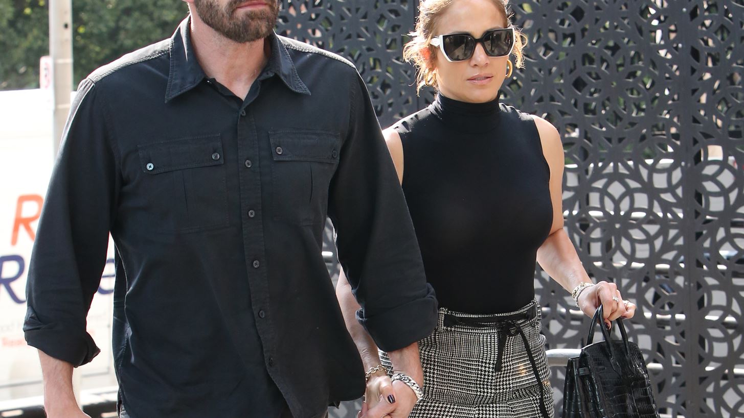 Ben Affleck &#x3B3;&#x3B9;&#x3B1; &#x3C4;&#x3B7;&#x3BD; &#x3B5;&#x3C0;&#x3B1;&#x3BD;&#x3B1;&#x3C3;&#x3CD;&#x3BD;&#x3B4;&#x3B5;&#x3C3;&#x3B7; &#x3BC;&#x3B5; &#x3C4;&#x3B7;&#x3BD; JLo: &quot;&#x395;&#x3AF;&#x3BD;&#x3B1;&#x3B9; &#x3BC;&#x3B9;&#x3B1; &#x3BA;&#x3B1;&#x3BB;&#x3AE; &#x3B9;&#x3C3;&#x3C4;&#x3BF;&#x3C1;&#x3AF;&#x3B1;. &#x395;&#x3AF;&#x3BD;&#x3B1;&#x3B9; &#x3BC;&#x3B9;&#x3B1; &#x3C6;&#x3B1;&#x3BD;&#x3C4;&#x3B1;&#x3C3;&#x3C4;&#x3B9;&#x3BA;&#x3AE; &#x3B9;&#x3C3;&#x3C4;&#x3BF;&#x3C1;&#x3AF;&#x3B1;&quot;