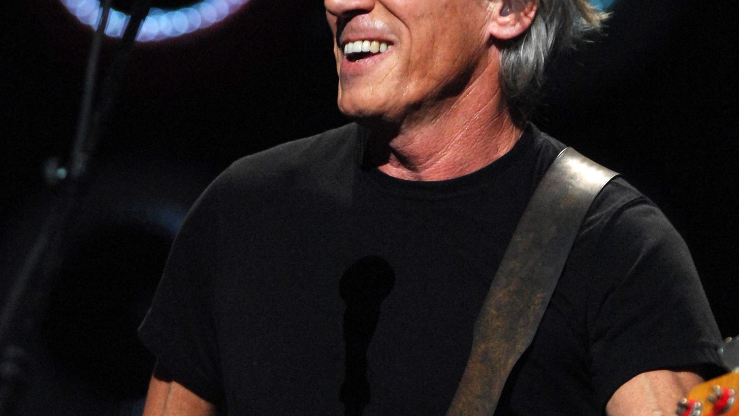 O Roger Waters &#x3C4;&#x3C9;&#x3BD; Pink Floyd &#x3B1;&#x3C0;&#x3BF;&#x3BA;&#x3AC;&#x3BB;&#x3B5;&#x3C3;&#x3B5; &#x3B7;&#x3BB;&#x3AF;&#x3B8;&#x3B9;&#x3BF; &#x3C4;&#x3BF;&#x3BD; Donald Trump