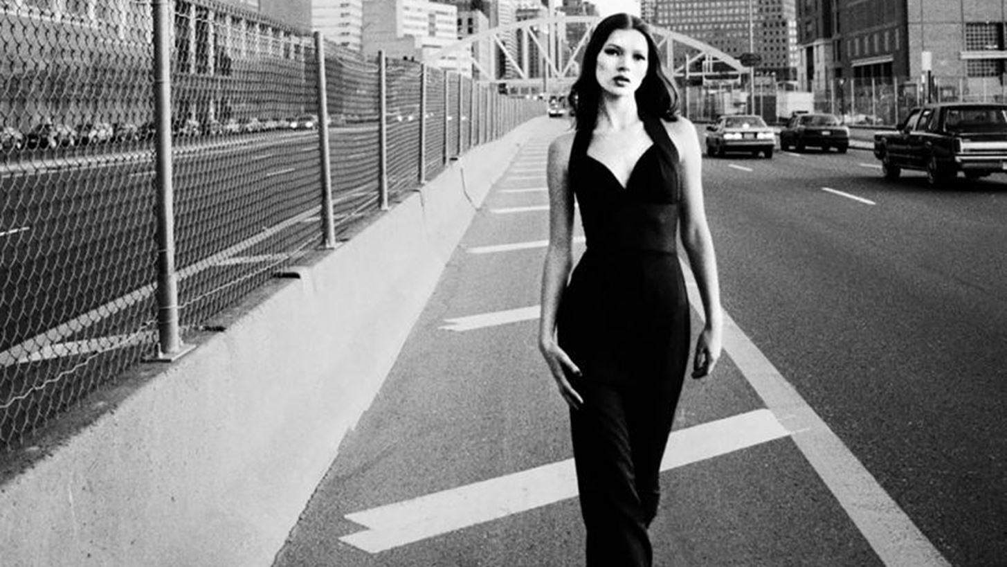 Kate Moss: &#x388;&#x3BA;&#x3B8;&#x3B5;&#x3C3;&#x3B7; &#x3BC;&#x3B5; &#x3C3;&#x3C0;&#x3AC;&#x3BD;&#x3B9;&#x3B1; &#x3C0;&#x3BF;&#x3C1;&#x3C4;&#x3C1;&#x3AD;&#x3C4;&#x3B1; &#x3C4;&#x3B7;&#x3C2; &#x3C3;&#x3C4;&#x3BF; &#x3A0;&#x3B1;&#x3C1;&#x3AF;&#x3C3;&#x3B9;