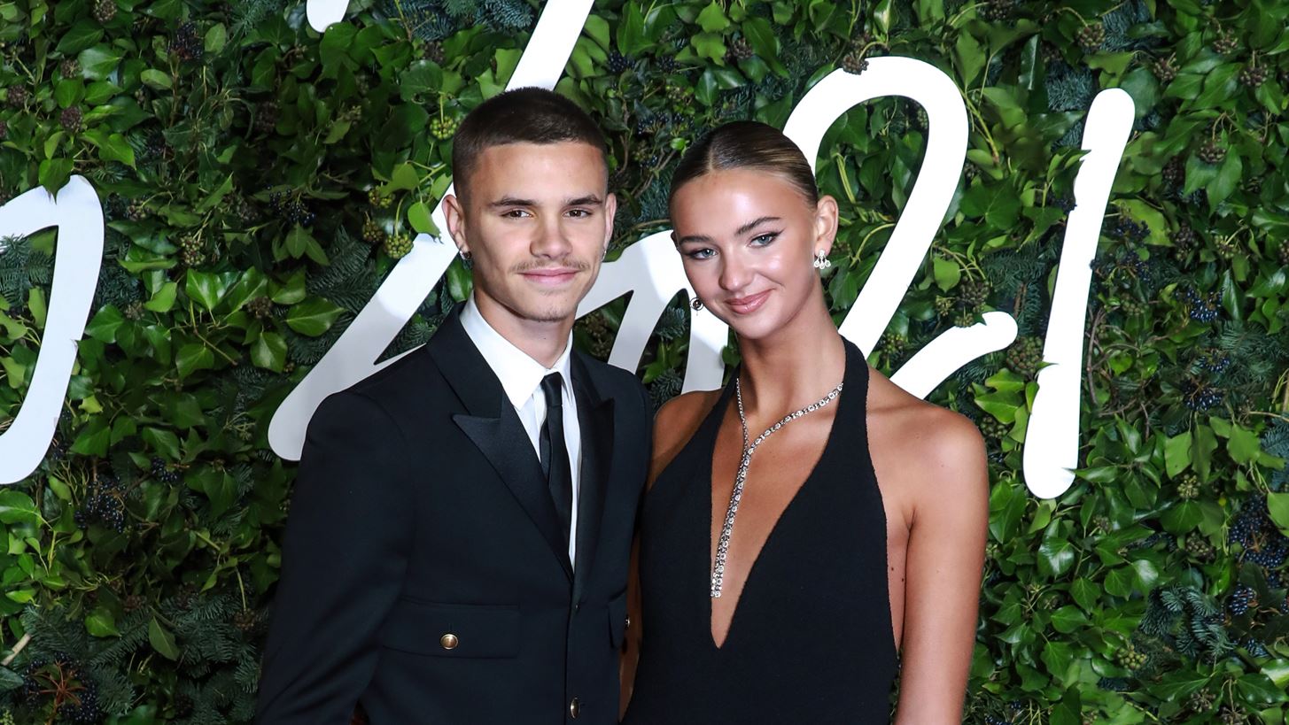 Romeo Beckham | &#x3A7;&#x3CE;&#x3C1;&#x3B9;&#x3C3;&#x3B5; &#x3CD;&#x3C3;&#x3C4;&#x3B5;&#x3C1;&#x3B1; &#x3B1;&#x3C0;&#x3CC; &#x3C4;&#x3C1;&#x3AF;&#x3B1; &#x3C7;&#x3C1;&#x3CC;&#x3BD;&#x3B9;&#x3B1; &#x3C3;&#x3C7;&#x3AD;&#x3C3;&#x3B7;&#x3C2;