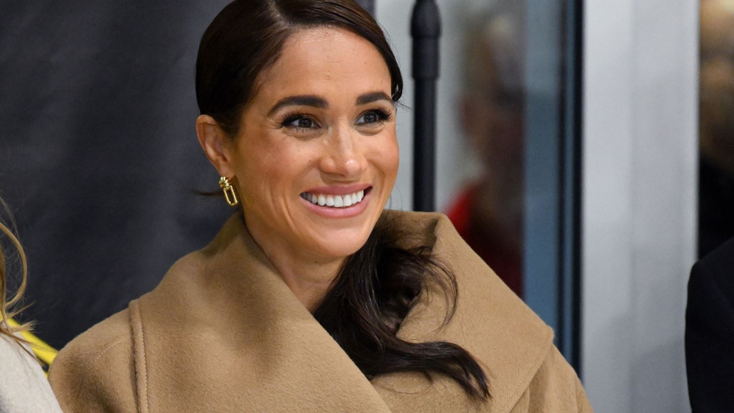 &#x397; Meghan Markle &#x3C3;&#x3B5; &#x3B7;&#x3BB;&#x3B9;&#x3BA;&#x3AF;&#x3B1; 18 &#x3B5;&#x3C4;&#x3CE;&#x3BD; | &#x39C;&#x3AF;&#x3B1; &#x3AC;&#x3BB;&#x3BB;&#x3B7; &#x3C3;&#x3C4;&#x3B7; &#x3C3;&#x3C0;&#x3AC;&#x3BD;&#x3B9;&#x3B1; &#x3BB;&#x3AE;&#x3C8;&#x3B7; &#x3B1;&#x3C0;&#x3CC; &#x3C4;&#x3B1; &#x3C7;&#x3C1;&#x3CC;&#x3BD;&#x3B9;&#x3B1; &#x3C4;&#x3BF;&#x3C5; &#x39B;&#x3C5;&#x3BA;&#x3B5;&#x3AF;&#x3BF;&#x3C5;