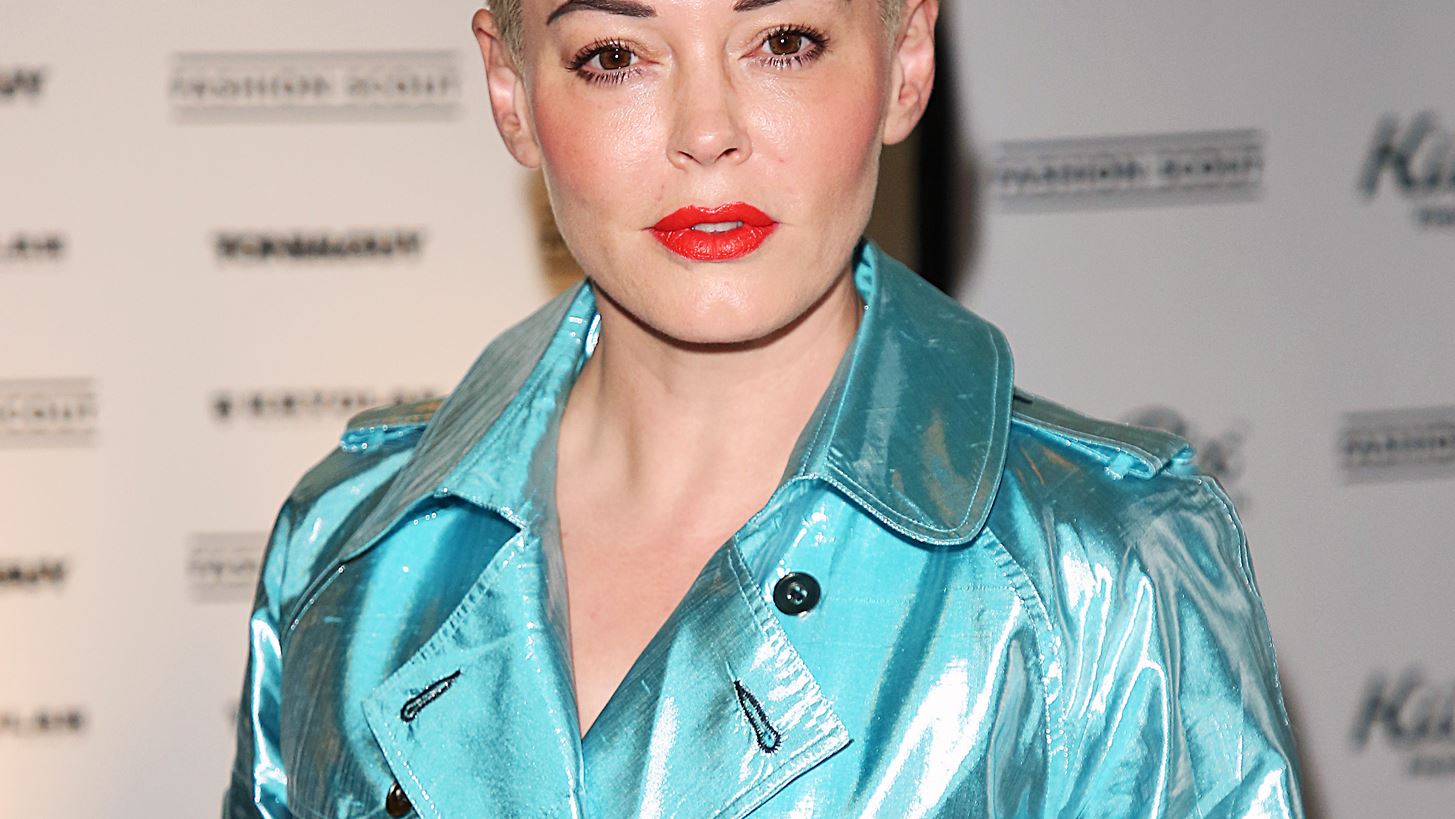 &#x397; Rose McGowan &#x3BA;&#x3B1;&#x3C4;&#x3B7;&#x3B3;&#x3BF;&#x3C1;&#x3B5;&#x3AF; &#x3C4;&#x3BF;&#x3C5;&#x3C2; &#x3B5;&#x3BC;&#x3C0;&#x3BB;&#x3B5;&#x3BA;&#x3CC;&#x3BC;&#x3B5;&#x3BD;&#x3BF;&#x3C5;&#x3C2; &#x3C3;&#x3C4;&#x3BF; #Metoo