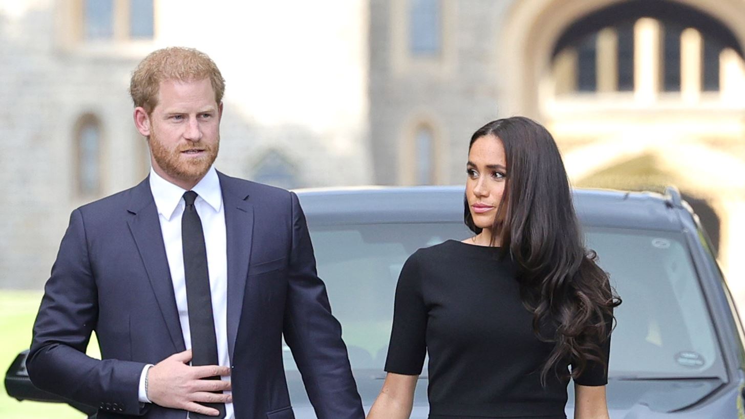 "Σύννεφα" στον γάμο τους: "Η Meghan αφήνει τον Harry στο σπίτι και πηγαίνει σε πάρτι"