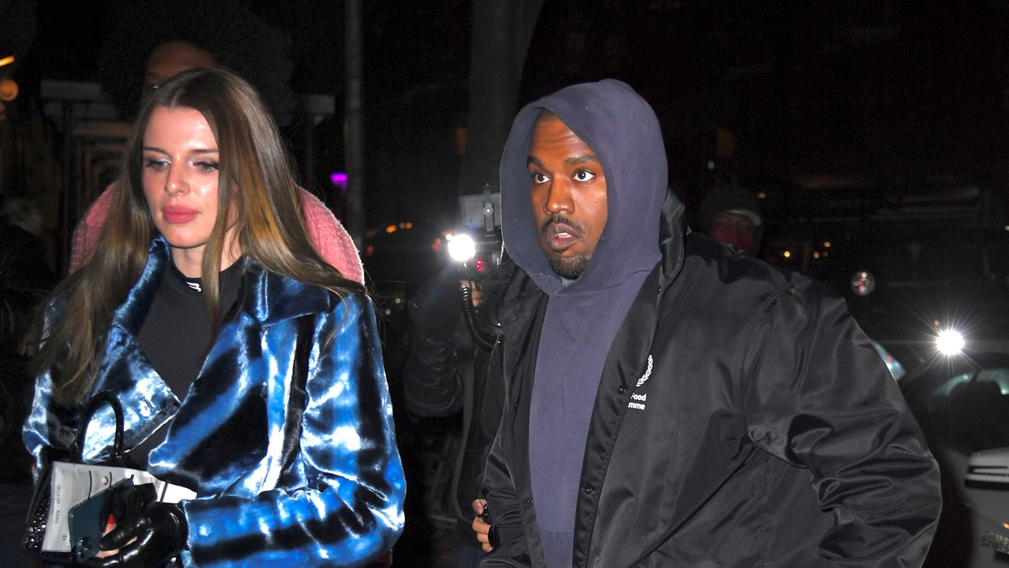 &#x394;&#x3B5;&#x3CD;&#x3C4;&#x3B5;&#x3C1;&#x3BF; &#x3C1;&#x3B1;&#x3BD;&#x3C4;&#x3B5;&#x3B2;&#x3BF;&#x3CD; &#x3B3;&#x3B9;&#x3B1; &#x3C4;&#x3BF;&#x3BD; Kanye West &#x3BA;&#x3B1;&#x3B9; &#x3C4;&#x3B7; &#x3C6;&#x3B7;&#x3BC;&#x3BF;&#x3BB;&#x3BF;&#x3B3;&#x3BF;&#x3CD;&#x3BC;&#x3B5;&#x3BD;&#x3B7; &#x3BD;&#x3AD;&#x3B1; &#x3C4;&#x3BF;&#x3C5; &#x3C3;&#x3CD;&#x3BD;&#x3C4;&#x3C1;&#x3BF;&#x3C6;&#x3BF;, Julia Fox