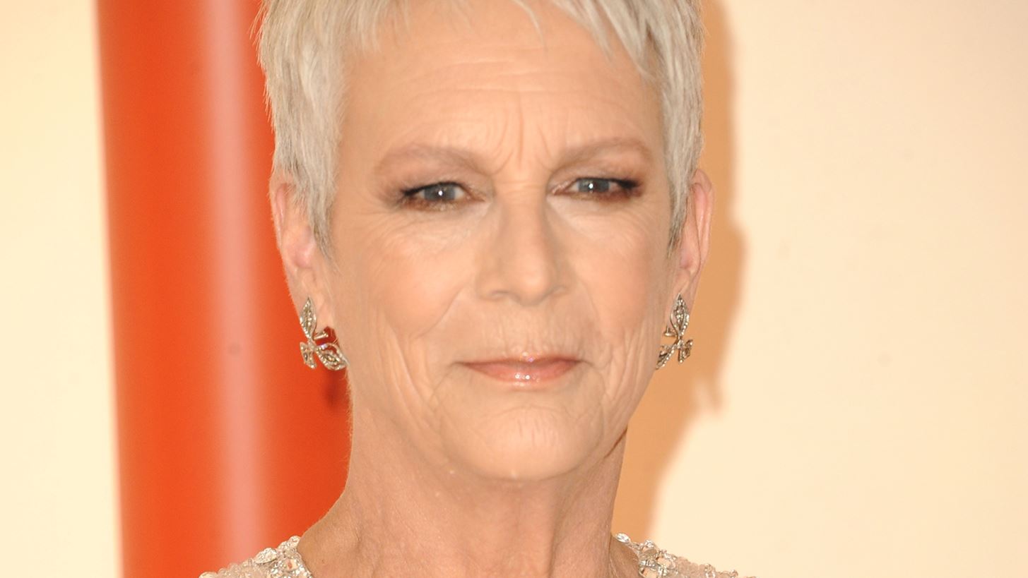 Jamie Lee Curtis: &quot;25 &#x3C7;&#x3C1;&#x3CC;&#x3BD;&#x3B9;&#x3B1; &#x3BA;&#x3B1;&#x3B8;&#x3B1;&#x3C1;&#x3AE; &#x3BA;&#x3B1;&#x3B9; &#x3BD;&#x3B7;&#x3C6;&#x3AC;&#x3BB;&#x3B9;&#x3B1;&quot;- &#x3BC;&#x3B9;&#x3B1; &#x3C7;&#x3C1;&#x3C5;&#x3C3;&#x3AE; &#x3B5;&#x3C0;&#x3AD;&#x3C4;&#x3B5;&#x3B9;&#x3BF;&#x3C2; &#x3B3;&#x3B9;&#x3B1; &#x3C4;&#x3B7;&#x3BD; &#x3B7;&#x3B8;&#x3BF;&#x3C0;&#x3BF;&#x3B9;&#x3CC;