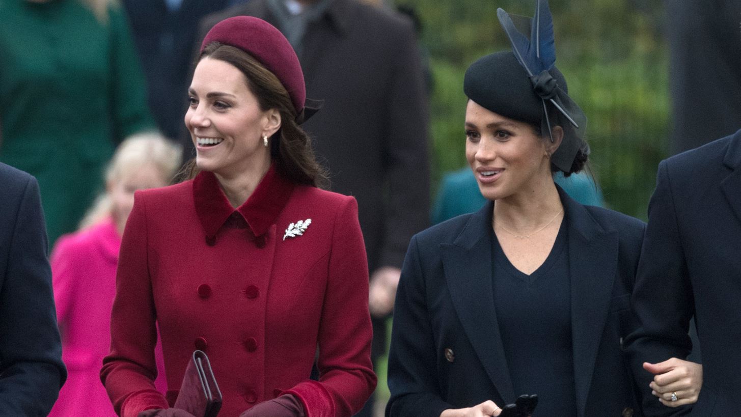 Kate Middleton &amp; Meghan Markle: &#x3A4;&#x3B1; outfits &#x3C4;&#x3BF;&#x3C5;&#x3C2; &#x3C4;&#x3B7;&#x3BD; &#x3B7;&#x3BC;&#x3AD;&#x3C1;&#x3B1; &#x3C4;&#x3C9;&#x3BD; &#x3A7;&#x3C1;&#x3B9;&#x3C3;&#x3C4;&#x3BF;&#x3C5;&#x3B3;&#x3AD;&#x3BD;&#x3BD;&#x3C9;&#x3BD;