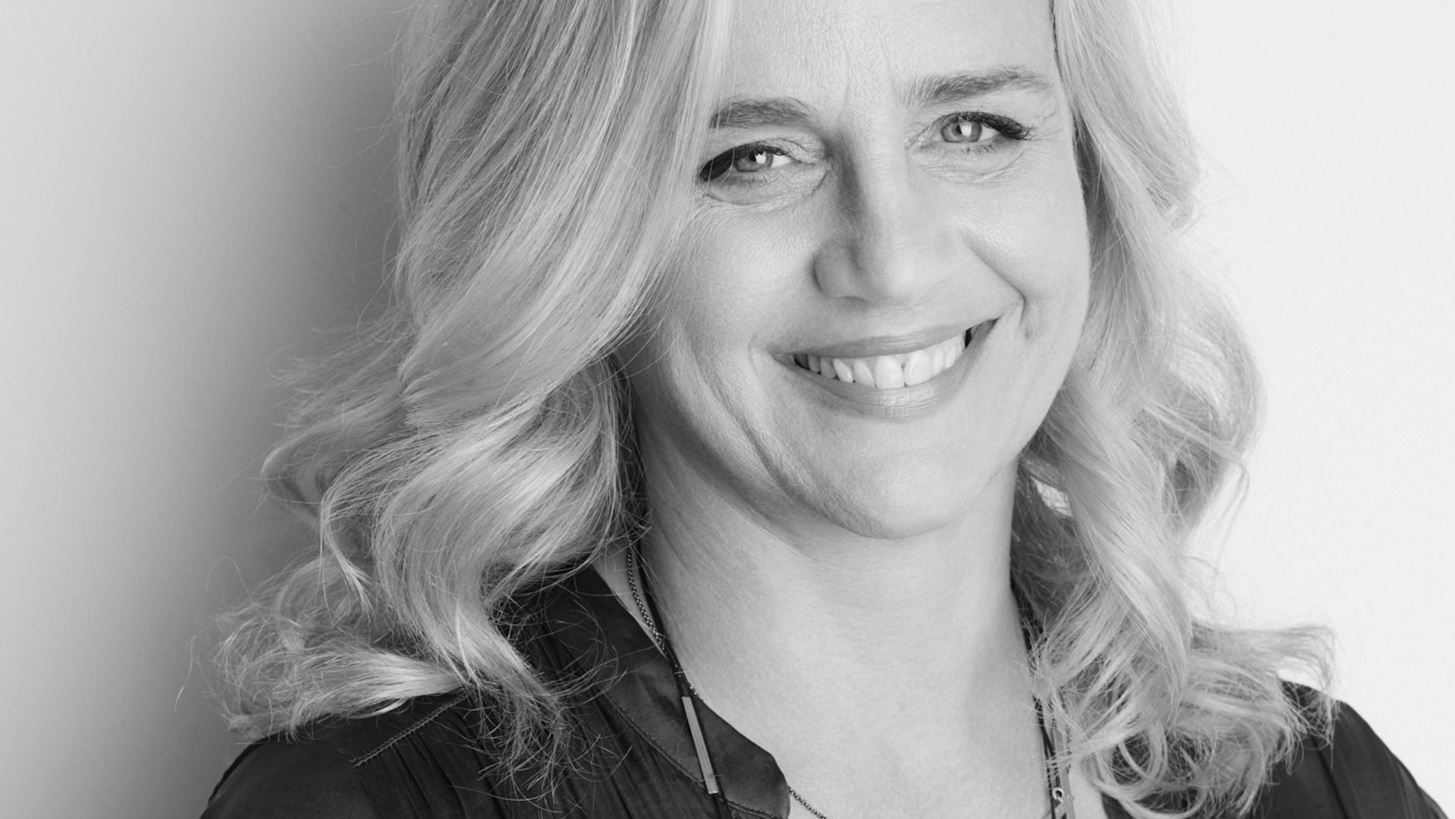 Women Talk: &#x391;&#x3BD;&#x3B8;&#x3AE; &#x391;&#x3B2;&#x3C1;&#x3B1;&#x3BC;&#x3AD;&#x3B1;