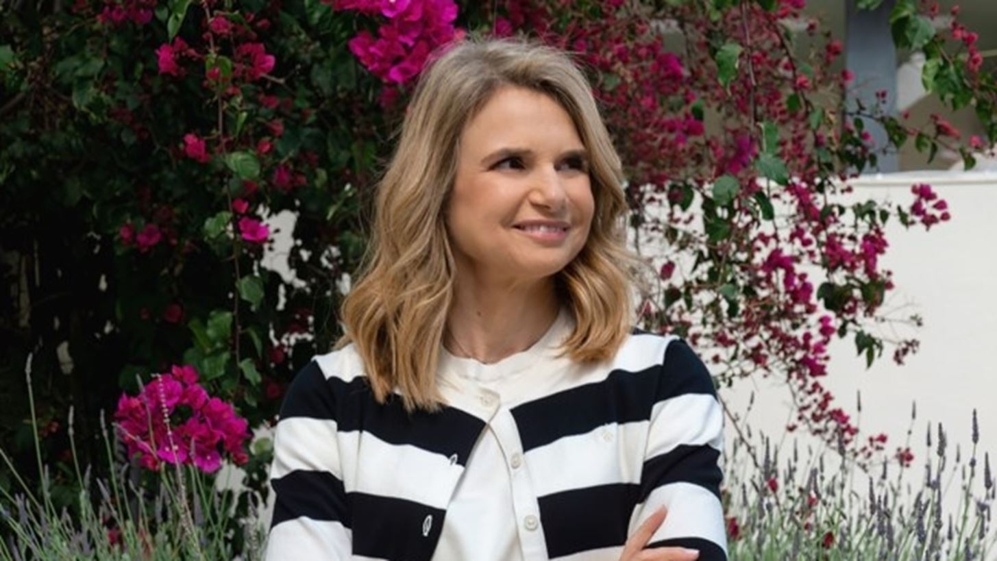 &#x39C;&#x3B9;&#x3BB;&#x3AD;&#x3BD;&#x3B1; &#x391;&#x3C0;&#x3BF;&#x3C3;&#x3C4;&#x3BF;&#x3BB;&#x3AC;&#x3BA;&#x3B7; | &#x397; &#x3B5;&#x3C0;&#x3B9;&#x3C3;&#x3C4;&#x3C1;&#x3BF;&#x3C6;&#x3AE; &#x3C3;&#x3C4;&#x3B7;&#x3BD; &#x3C0;&#x3BF;&#x3BB;&#x3B9;&#x3C4;&#x3B9;&#x3BA;&#x3AE;, &#x3C4;&#x3BF; &#x3BD;&#x3BF;&#x3BC;&#x3BF;&#x3C3;&#x3C7;&#x3AD;&#x3B4;&#x3B9;&#x3BF; &#x3B3;&#x3B9;&#x3B1; &#x3C4;&#x3B1; &#x3B6;&#x3CE;&#x3B1; &#x3C3;&#x3C5;&#x3BD;&#x3C4;&#x3C1;&#x3BF;&#x3C6;&#x3B9;&#x3AC;&#x3C2; &#x3BA;&#x3B1;&#x3B9; &#x3B7; &#x3C3;&#x3C7;&#x3AD;&#x3C3;&#x3B7; &#x3C4;&#x3B7;&#x3C2; &#x3BC;&#x3B5; &#x3C4;&#x3BF; &#x3B3;&#x3B9;&#x3BF; &#x3C4;&#x3B7;&#x3C2;