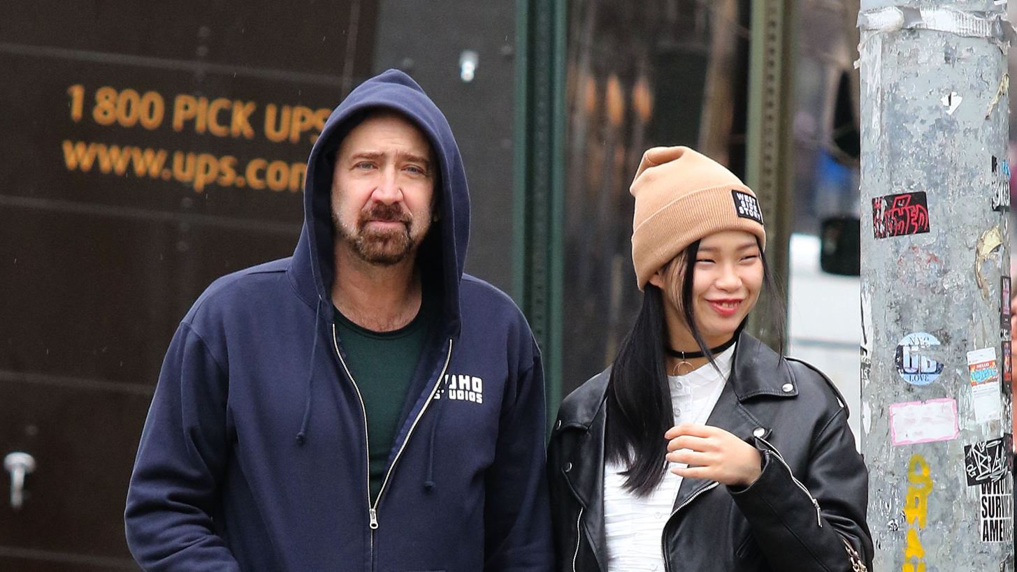 O Nicolas Cage &#x3BA;&#x3B1;&#x3B9; &#x3B7; Riko Shibata &#x3BA;&#x3B1;&#x3BB;&#x3C9;&#x3C3;&#x3CC;&#x3C1;&#x3B9;&#x3C3;&#x3B1;&#x3BD; &#x3C4;&#x3BF; &#x3C0;&#x3C1;&#x3CE;&#x3C4;&#x3BF; &#x3C4;&#x3BF;&#x3C5;&#x3C2; &#x3C0;&#x3B1;&#x3B9;&#x3B4;&#x3AF;