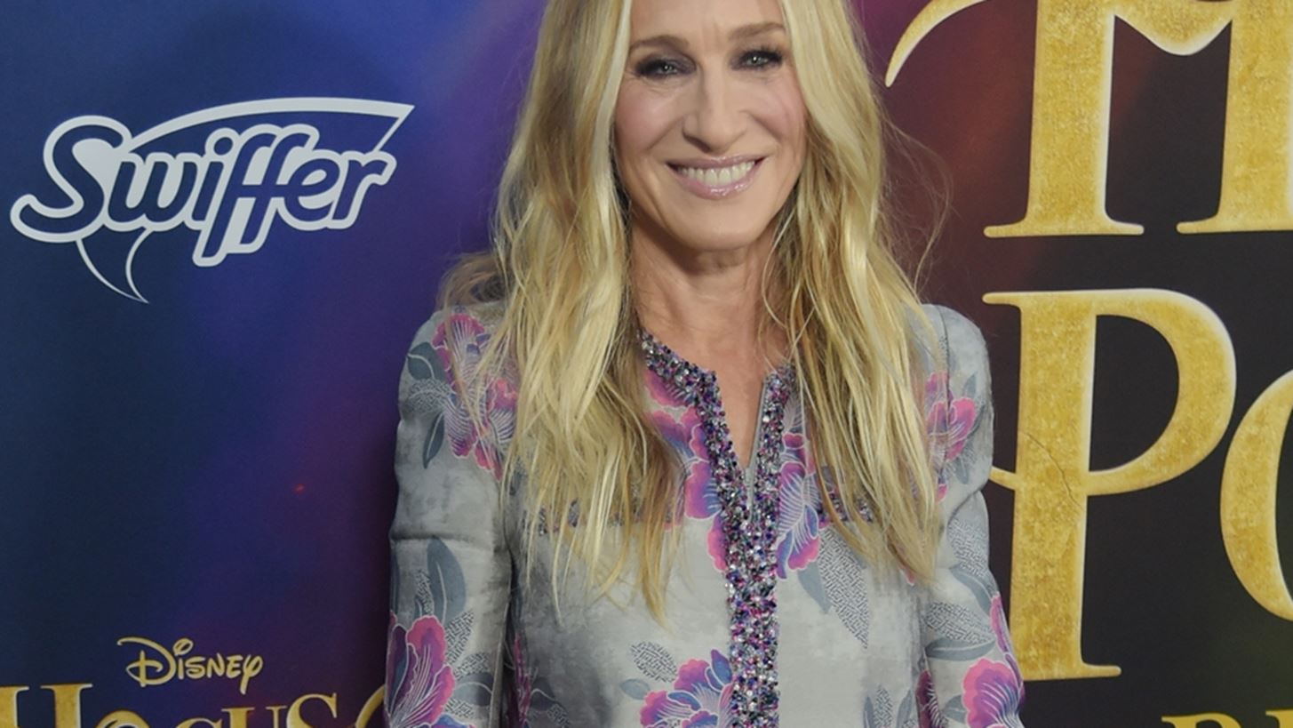 Sarah Jessica Parker | &#x388;&#x3C6;&#x3C5;&#x3B3;&#x3B5; &#x3B1;&#x3C0;&#x3CC; &#x3C4;&#x3B7; &#x3B6;&#x3C9;&#x3AE; &#x3BF; &#x3B1;&#x3B3;&#x3B1;&#x3C0;&#x3B7;&#x3BC;&#x3AD;&#x3BD;&#x3BF;&#x3C2; &#x3C4;&#x3B7;&#x3C2; &#x3C0;&#x3B1;&#x3C4;&#x3C1;&#x3B9;&#x3CC;&#x3C2; &#x2013; &#x397; &#x3C3;&#x3C5;&#x3B3;&#x3BA;&#x3B9;&#x3BD;&#x3B7;&#x3C4;&#x3B9;&#x3BA;&#x3AE; &#x3B1;&#x3BD;&#x3B1;&#x3BA;&#x3BF;&#x3AF;&#x3BD;&#x3C9;&#x3C3;&#x3B7;