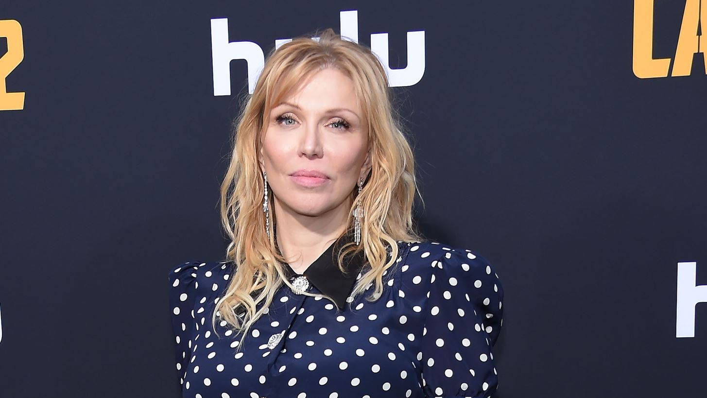 &#x397; Courtney Love &#x3BA;&#x3B1;&#x3C4;&#x3B7;&#x3B3;&#x3BF;&#x3C1;&#x3B5;&#x3AF; &#x3C4;&#x3BF;&#x3BD; Brad Pitt &#x3CC;&#x3C4;&#x3B9; &#x3C4;&#x3B7;&#x3BD; &#x3B1;&#x3C0;&#x3AD;&#x3BB;&#x3C5;&#x3C3;&#x3B5; &#x3B1;&#x3C0;&#x3CC; &#x3C4;&#x3B7;&#x3BD; &#x3C4;&#x3B1;&#x3B9;&#x3BD;&#x3AF;&#x3B1; &quot;Fight Club&quot;