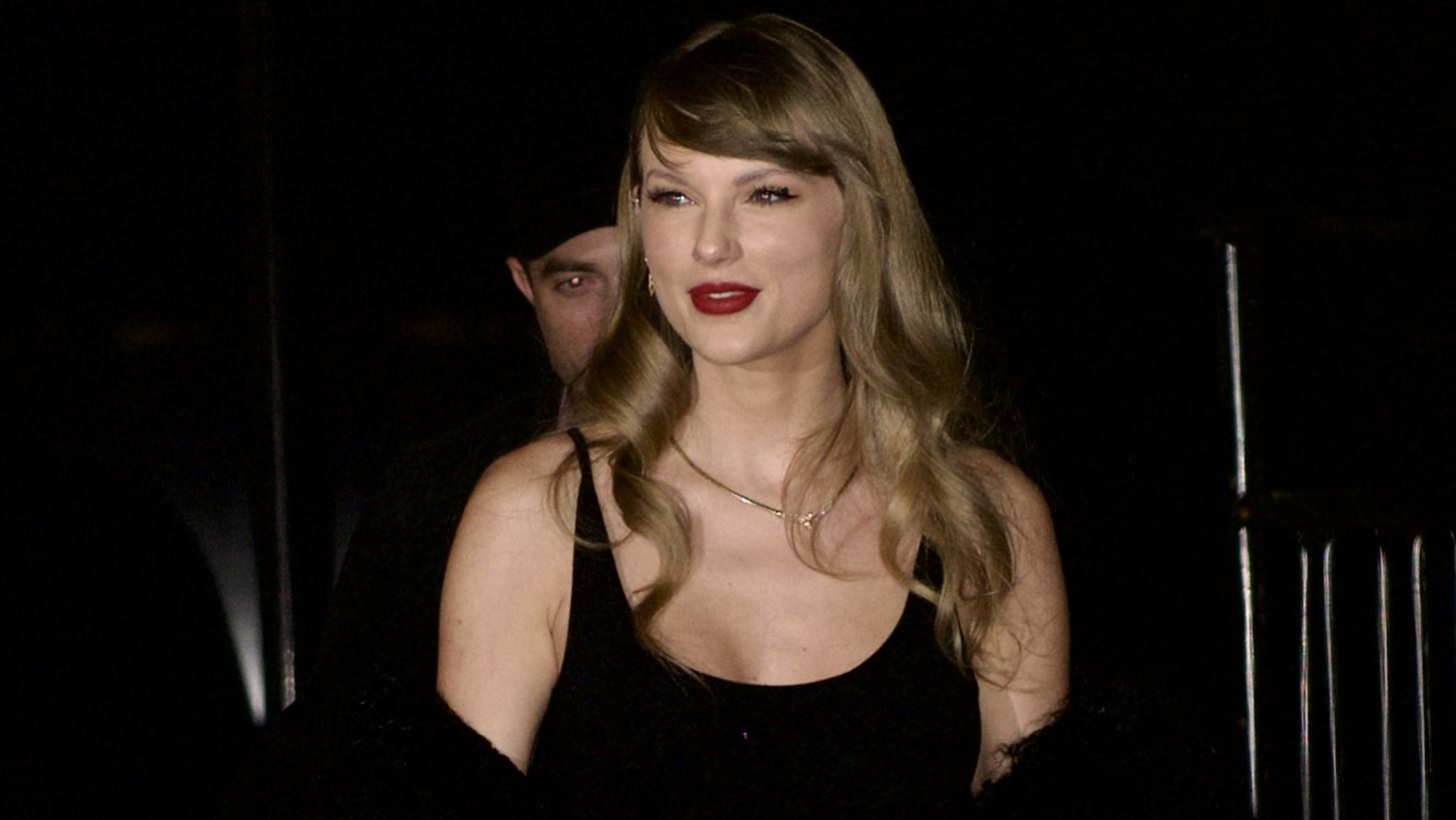 Taylor Swift | &#x3A4;&#x3BF; &quot;&#x3C0;&#x3C1;&#x3CC;&#x3C3;&#x3C9;&#x3C0;&#x3BF; &#x3C4;&#x3B7;&#x3C2; &#x3C7;&#x3C1;&#x3BF;&#x3BD;&#x3B9;&#x3AC;&#x3C2;&quot; &#x3C3;&#x3C4;&#x3B7;&#x3BD; &#x3C0;&#x3C1;&#x3B5;&#x3BC;&#x3B9;&#x3AD;&#x3C1;&#x3B1; &#x3C4;&#x3BF;&#x3C5; Poor Things &#x3C3;&#x3C4;&#x3B7; &#x39D;&#x3AD;&#x3B1; &#x3A5;&#x3CC;&#x3C1;&#x3BA;&#x3B7;